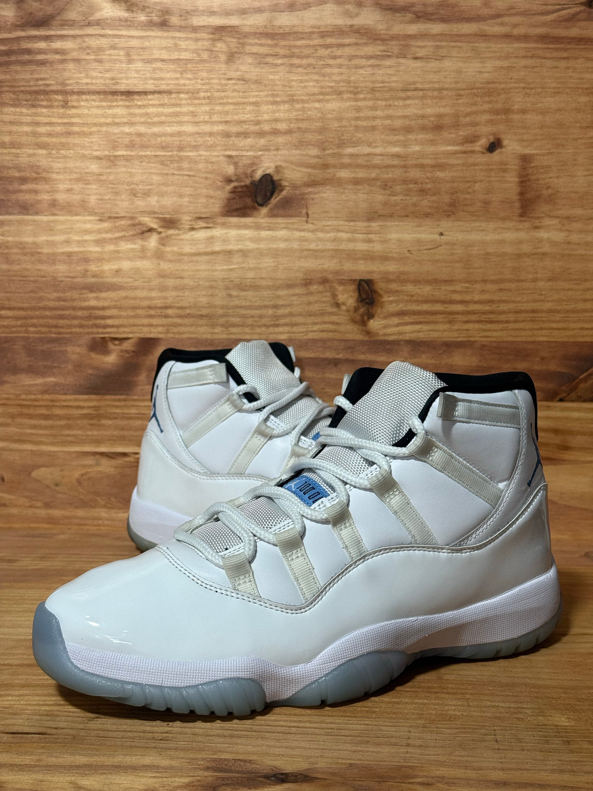 Jordan 11 Retro Legend Blue (2024)