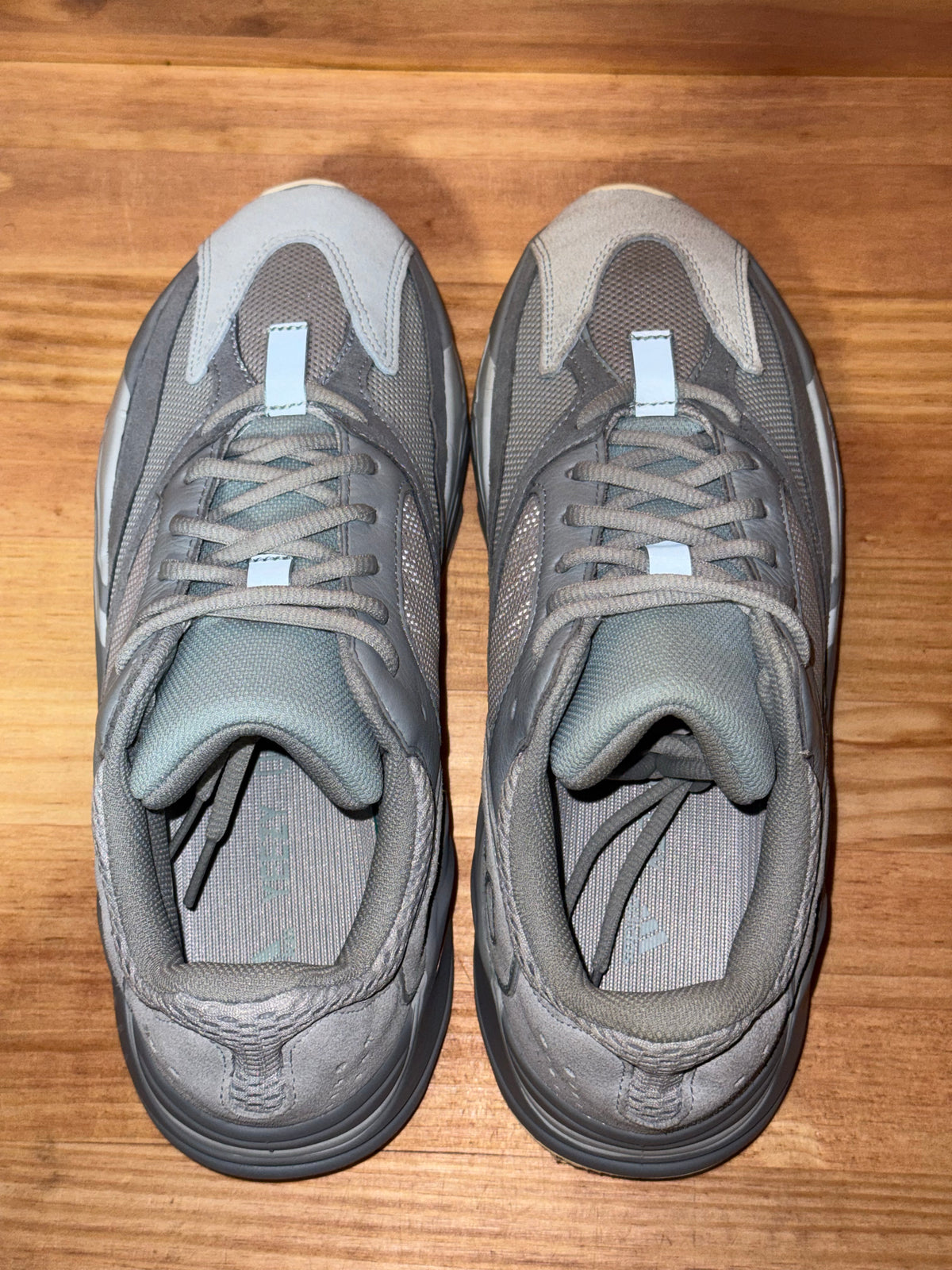 adidas Yeezy Boost 700 Inertia - Size 9.5