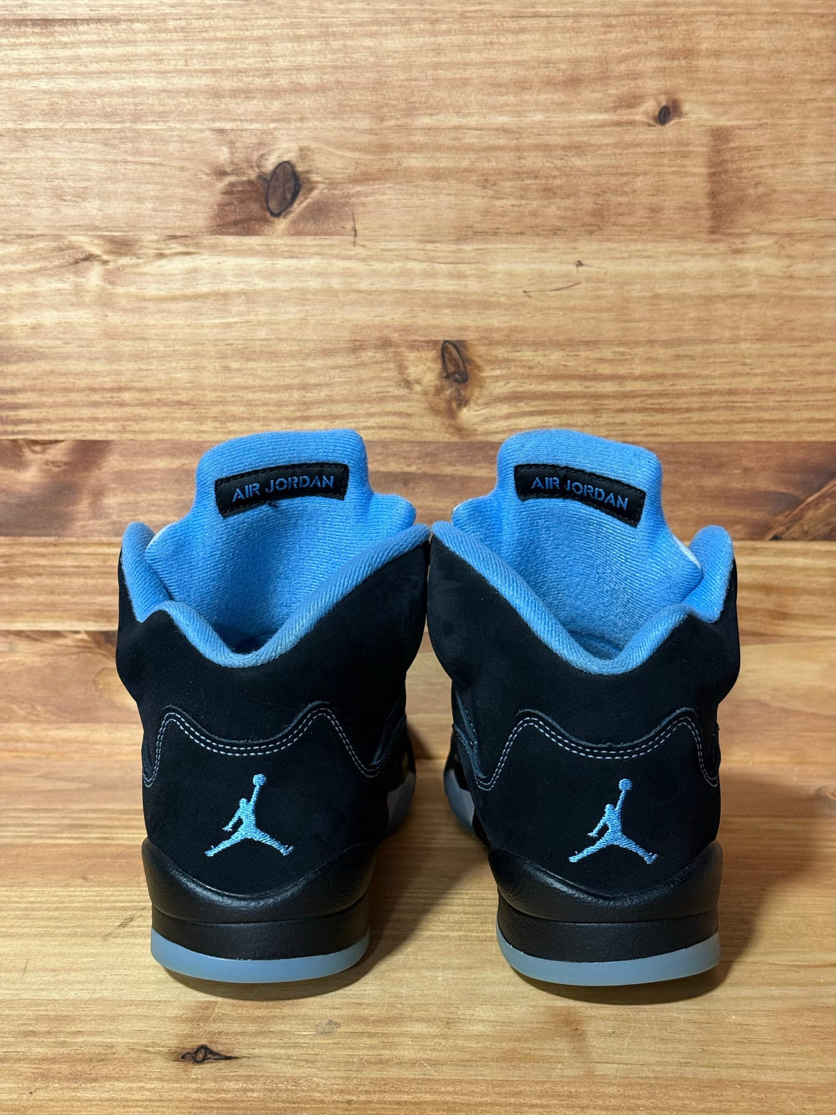 Jordan 5 Retro Black University Blue (2026) (GS) - Size 7Y