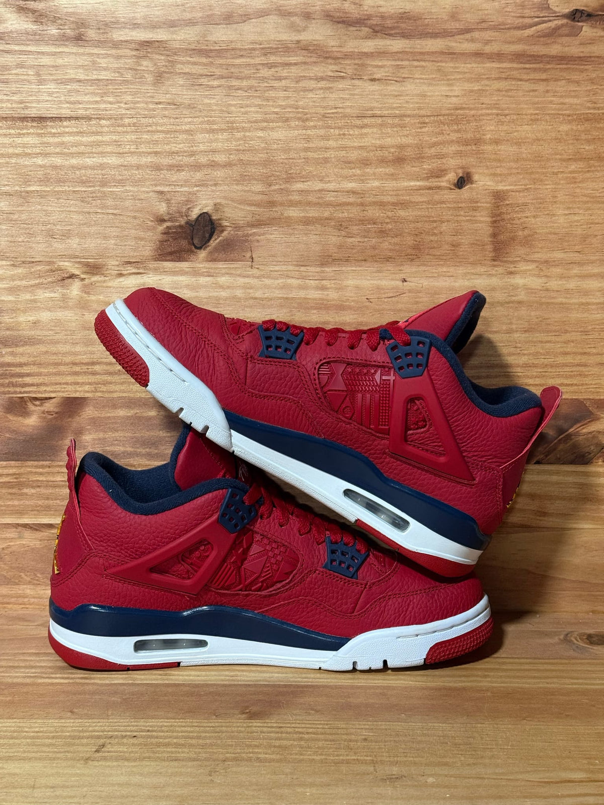Jordan 4 Retro FIBA (2019) - Size 9