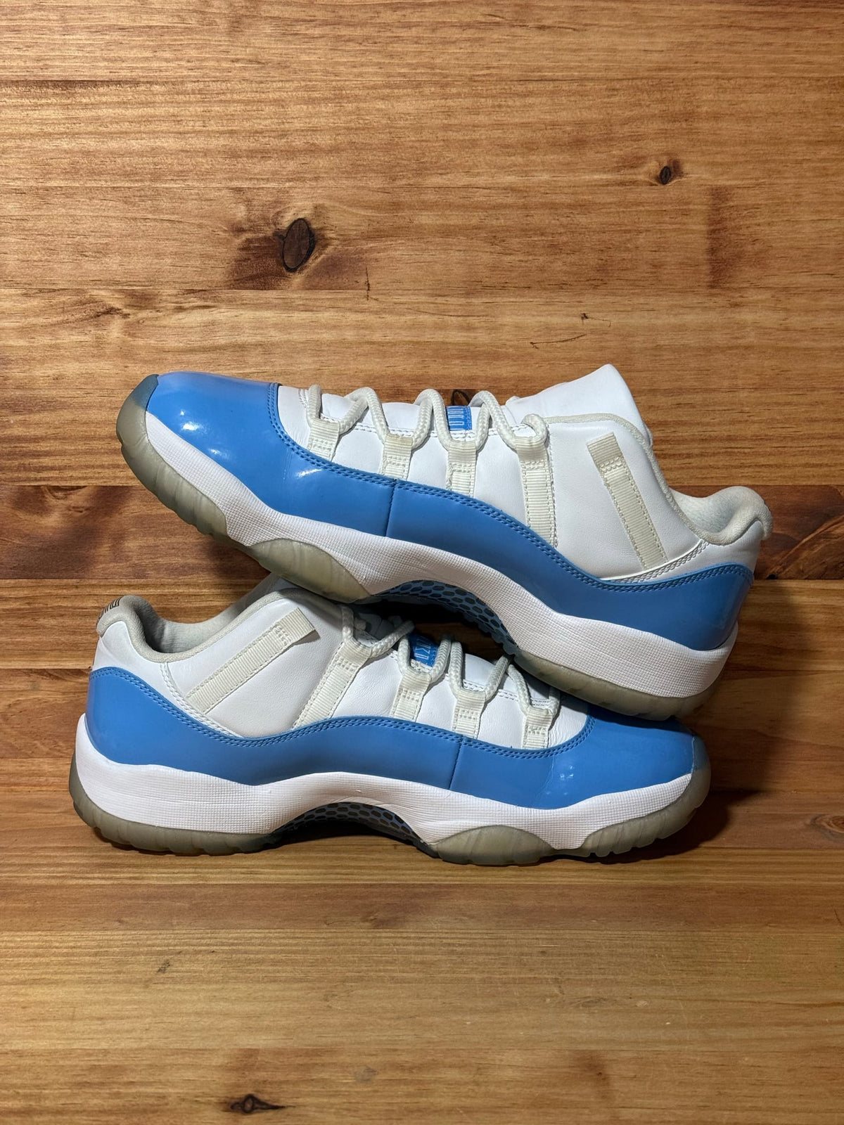 Jordan 11 Retro Low University Blue (2017) - Size 9