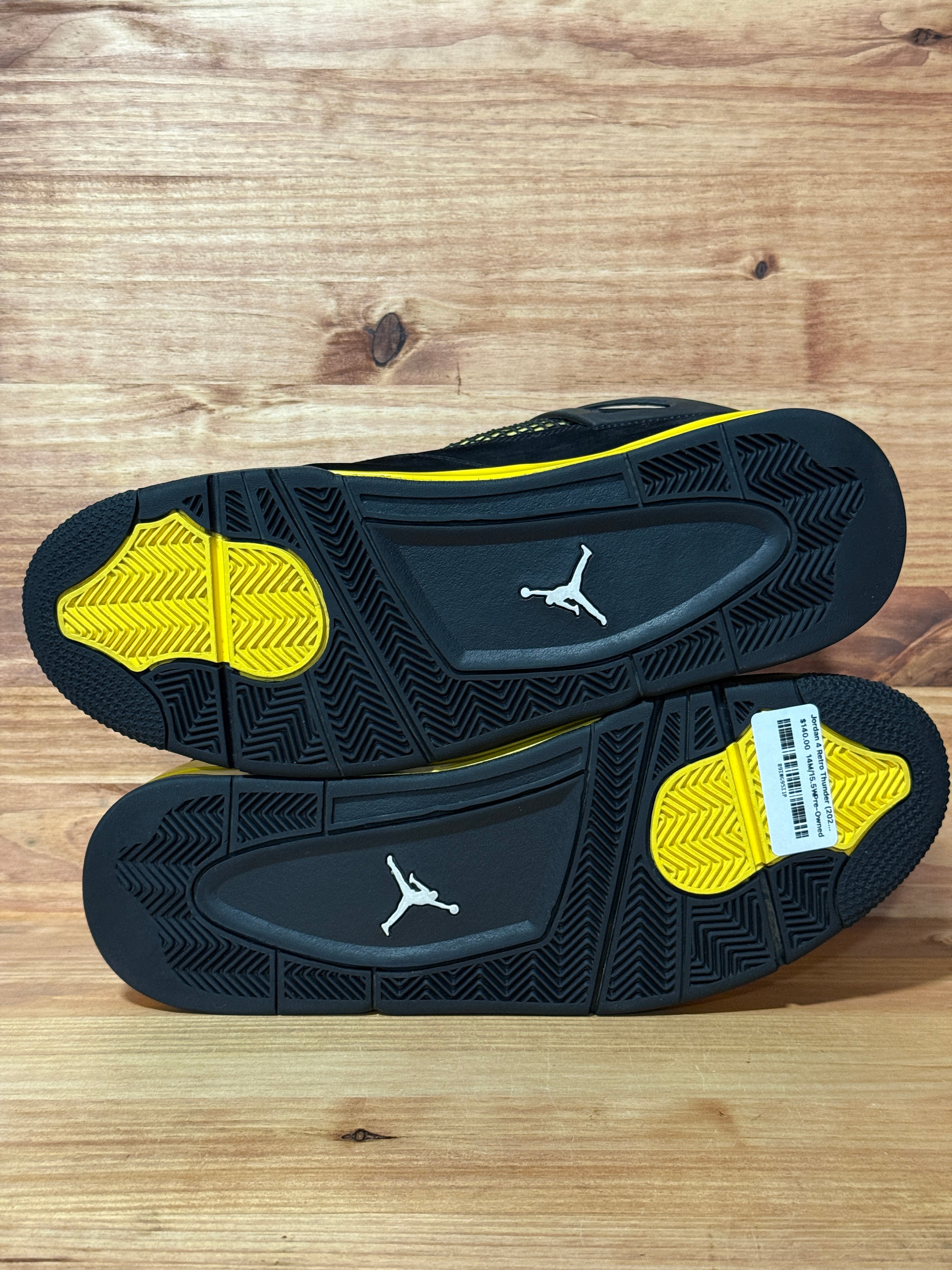 Jordan 4 Retro Thunder (2023)
