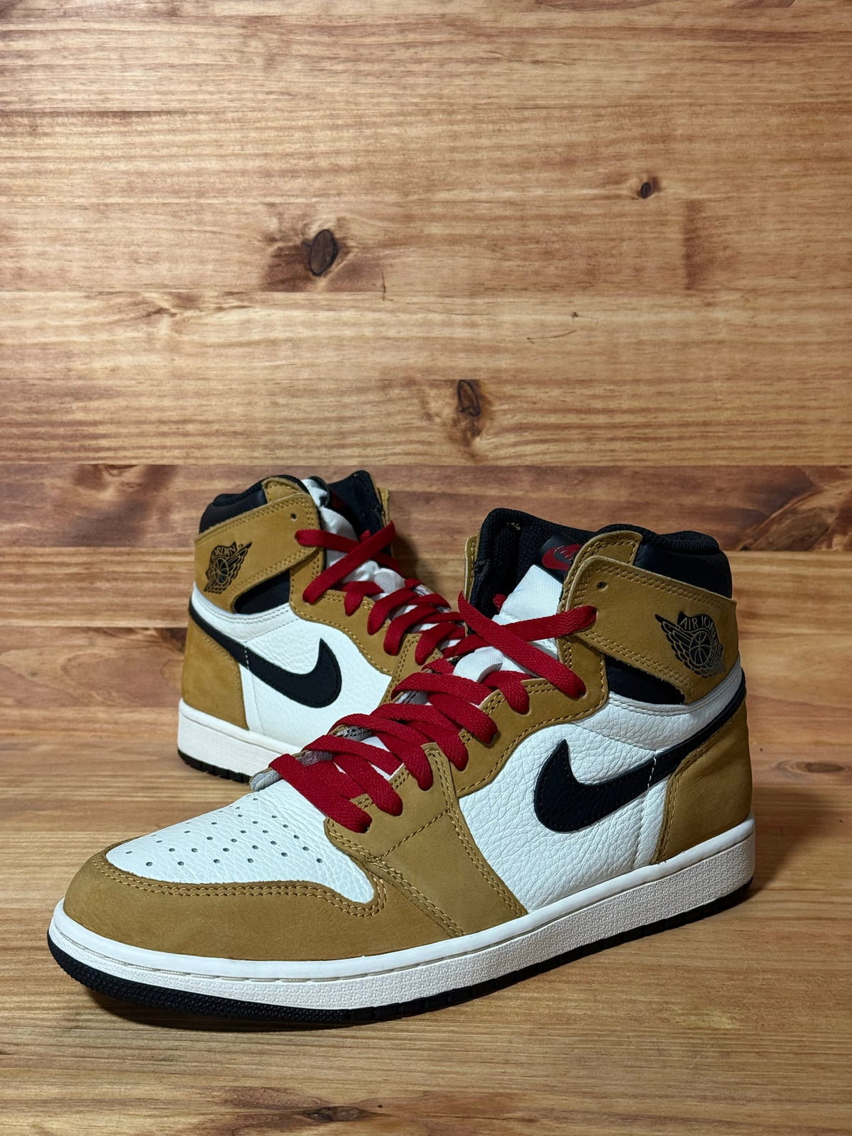 Jordan 1 Retro High Rookie of the Year - Size 10