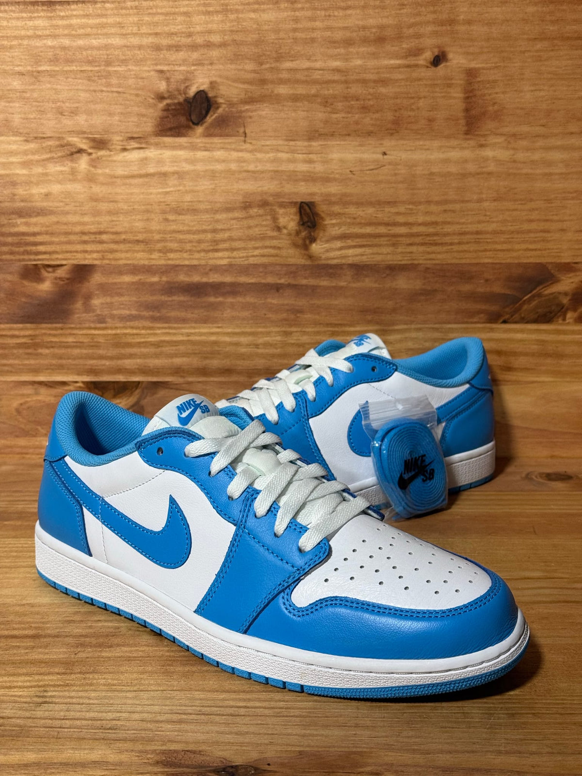 Jordan 1 Low SB UNC - Size 11