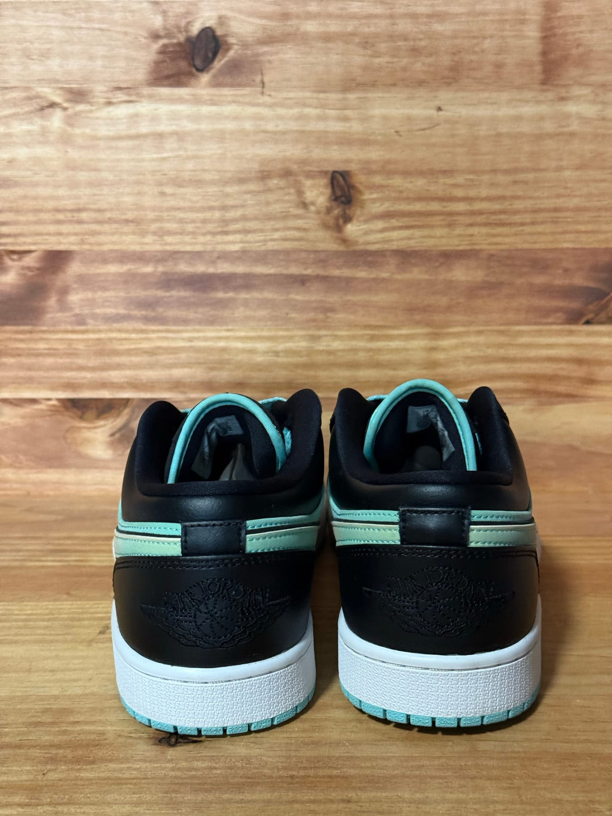 Jordan 1 Low SE Tropical Twist - Size 11