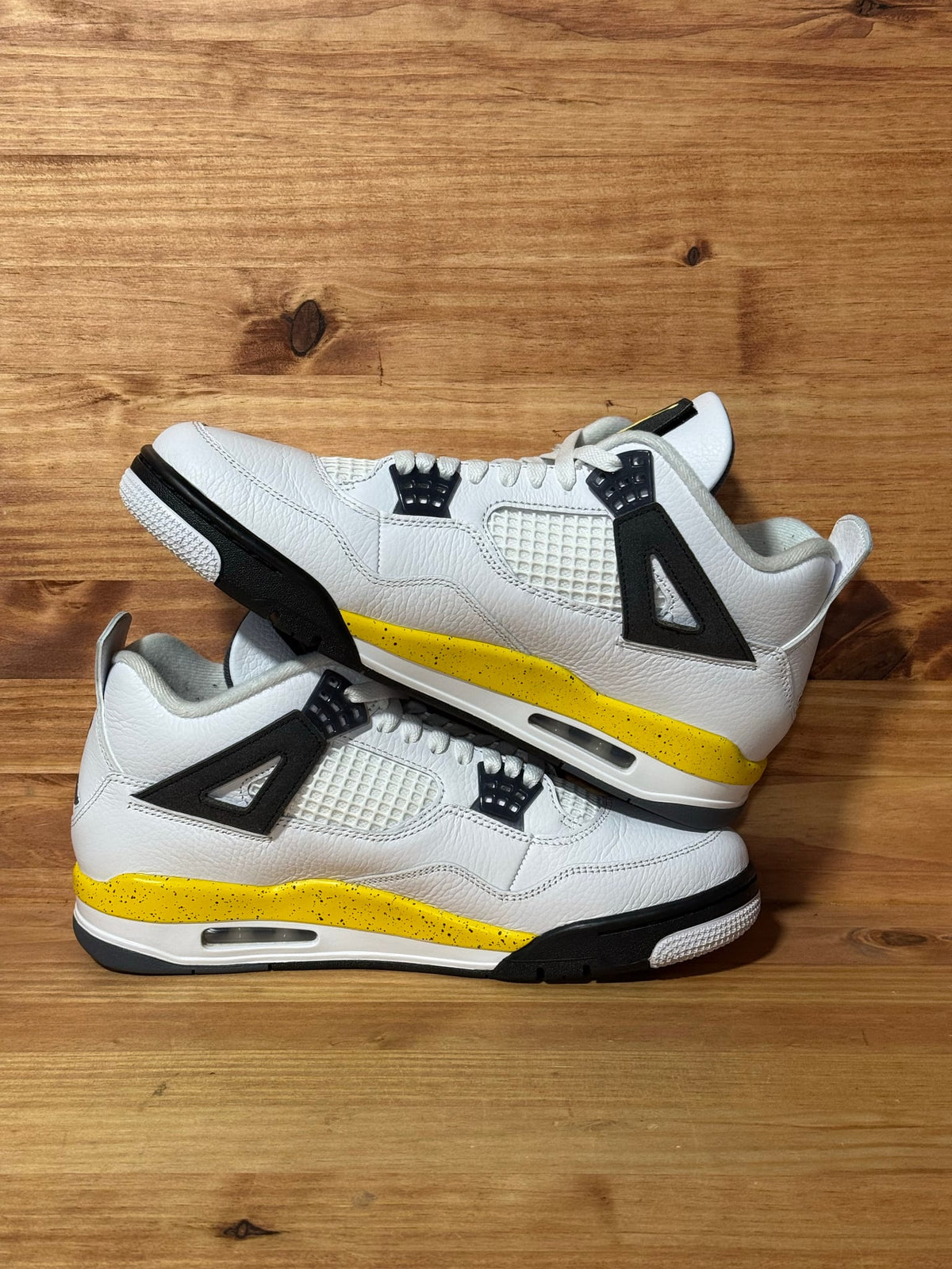 Jordan 4 Retro Rare Air Tour Yellow - Size 10.5