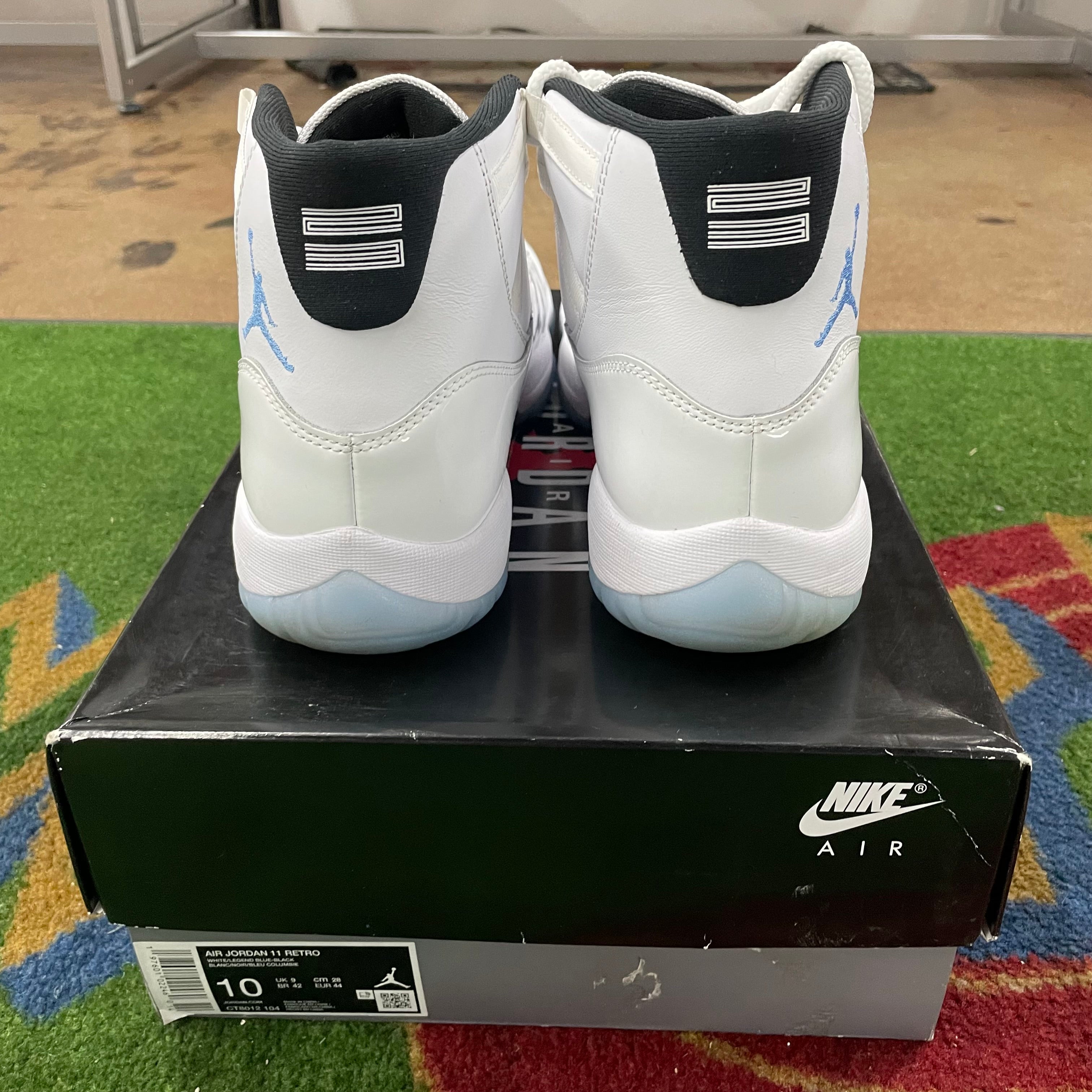 Jordan 11 “Legend Blue” Size 10