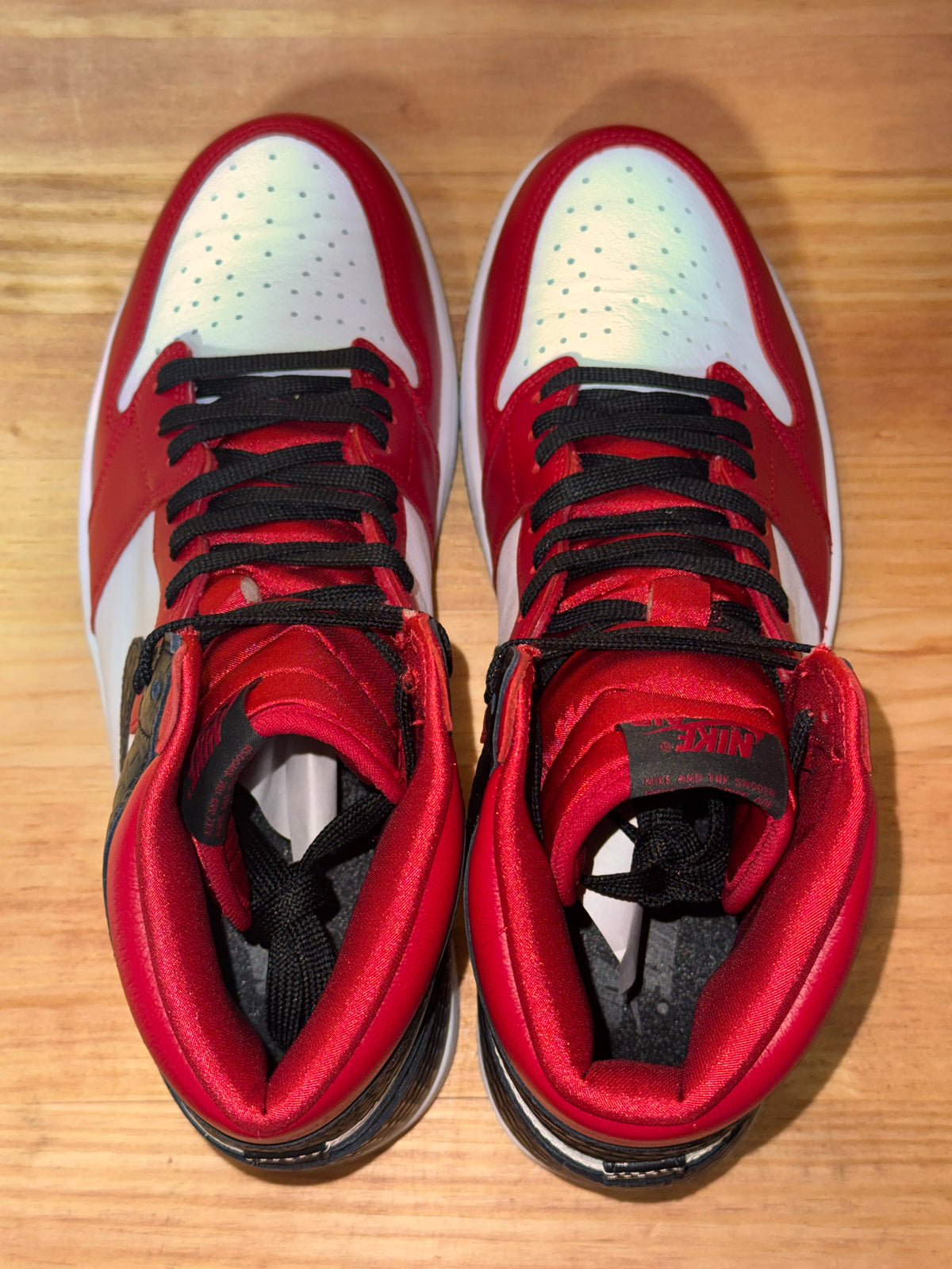 Jordan 1 Retro High Satin Snake Chicago (Women's)