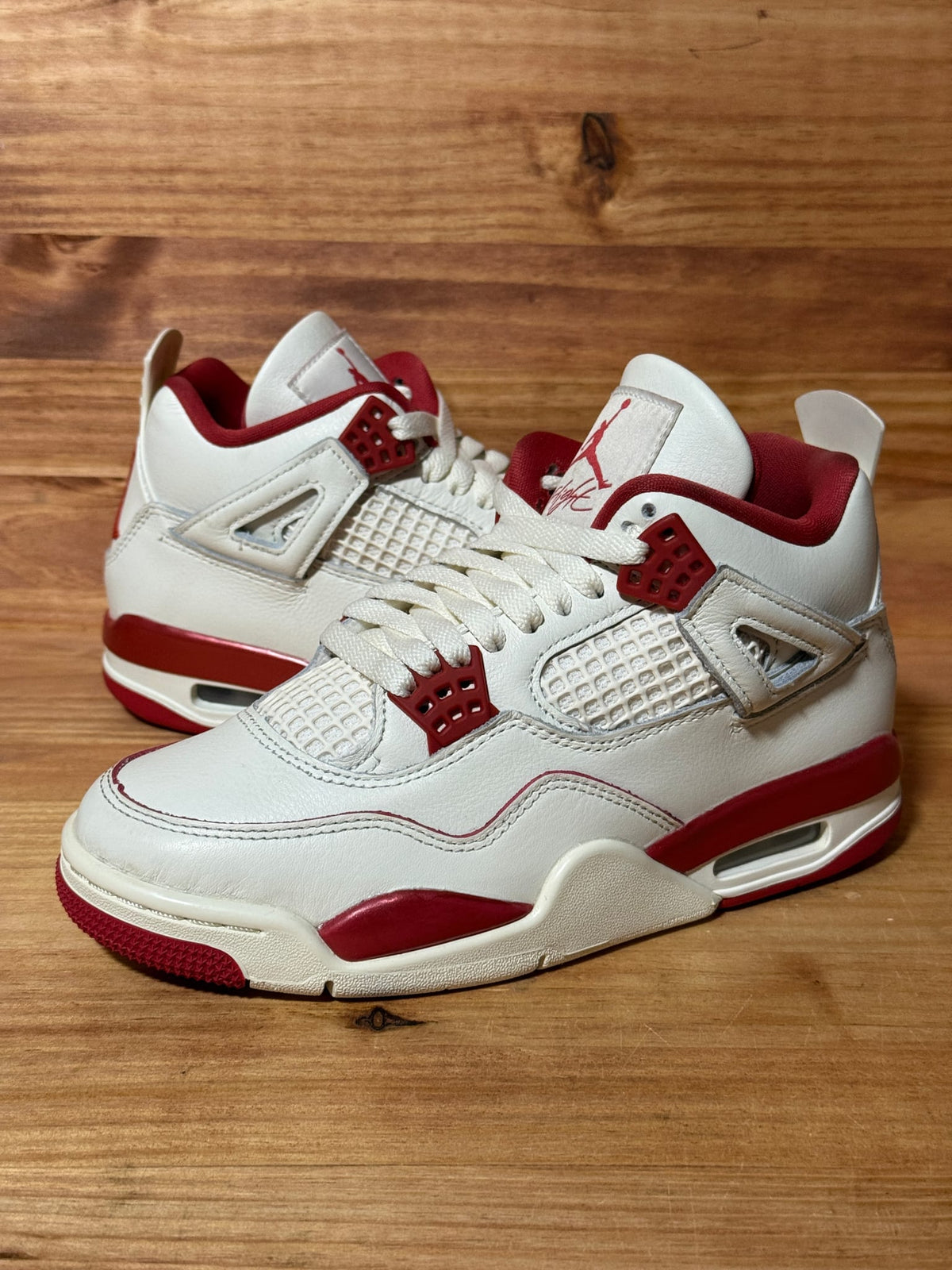 Jordan 4 Retro Valentine's Day Sierra Red (Women's) - Size 4.5M