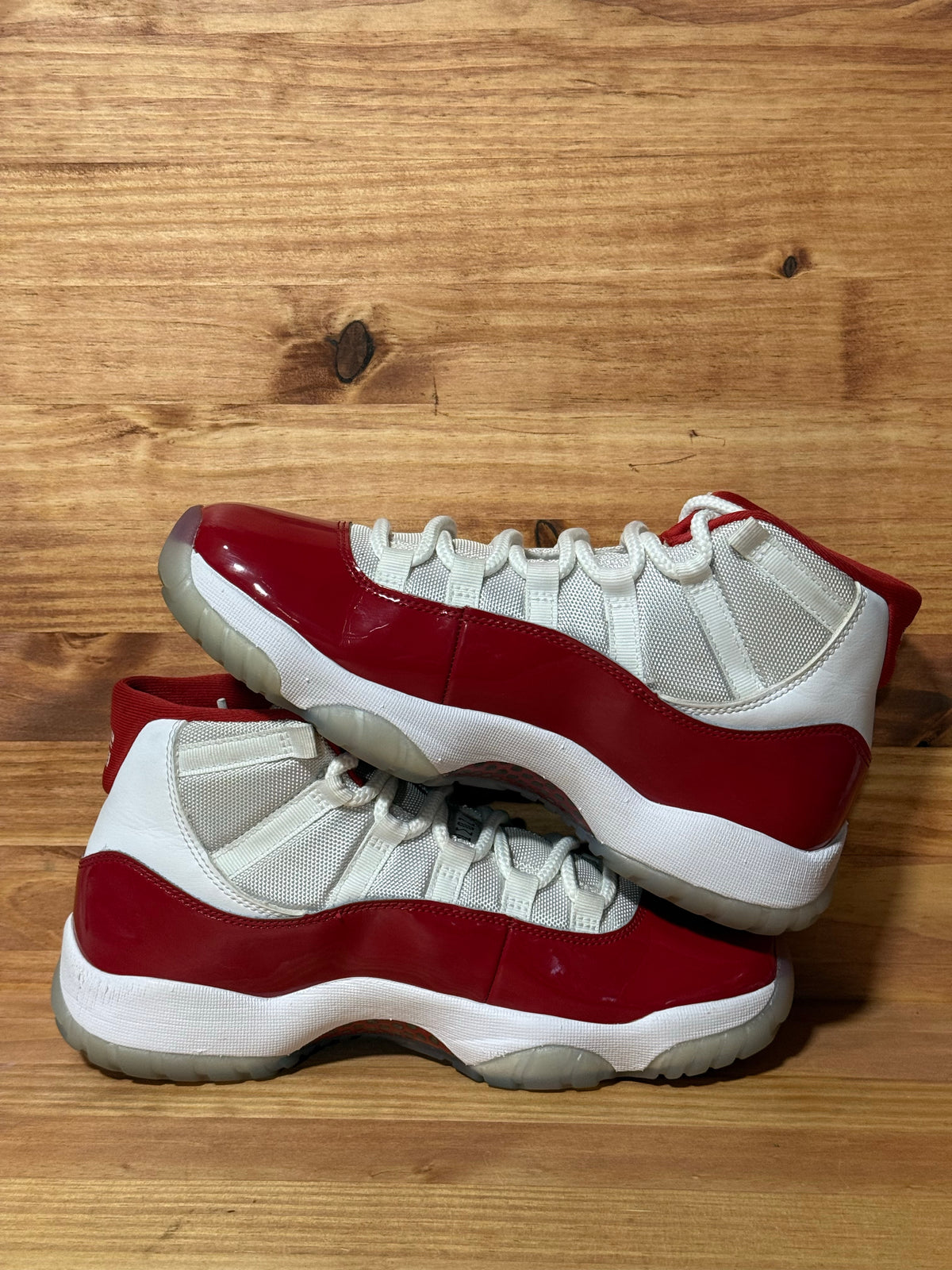 Jordan 11 Retro Cherry (2022)