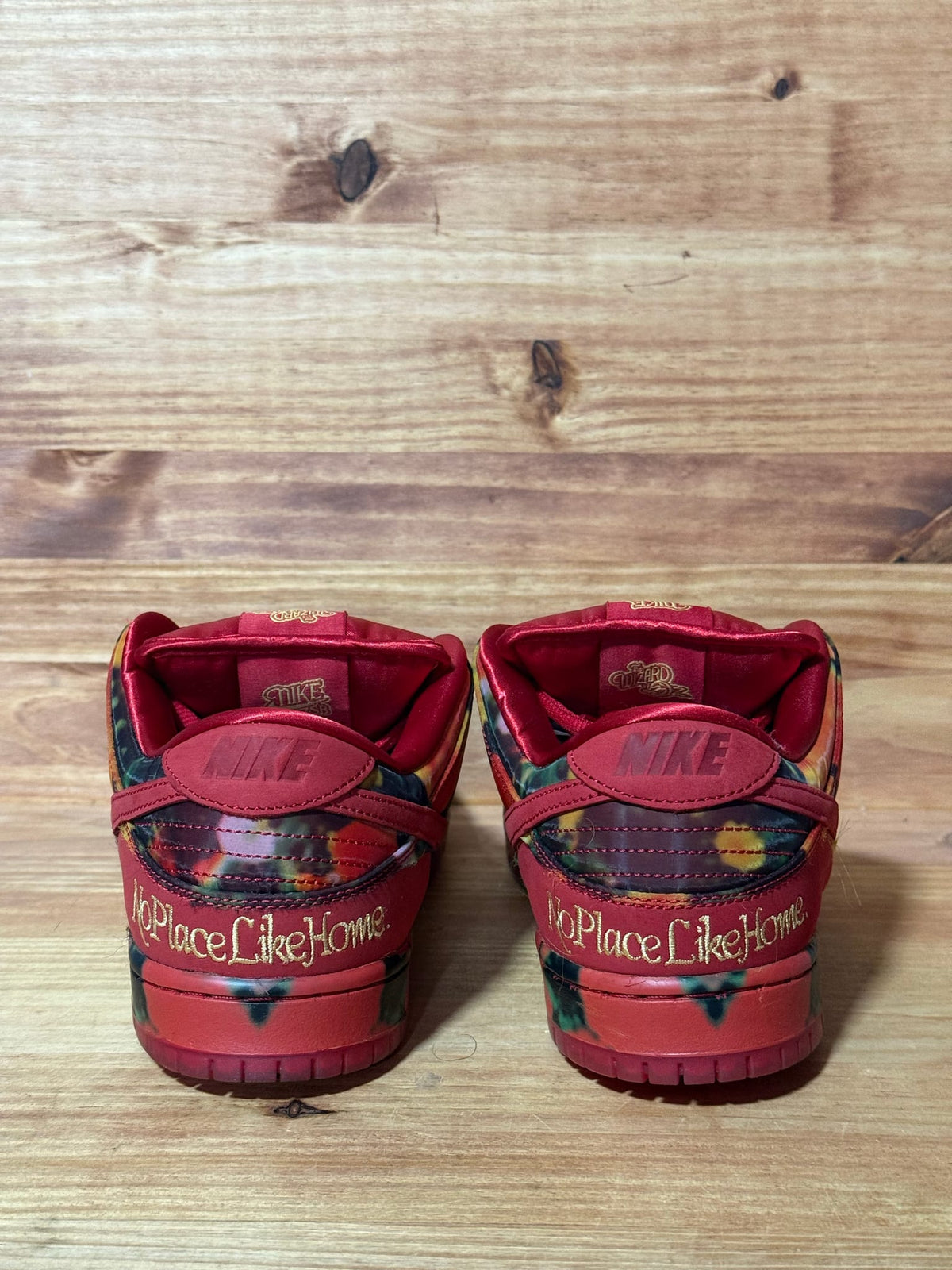 Nike SB Dunk Low The Wizard of Oz Poppy Field - Size 10.5