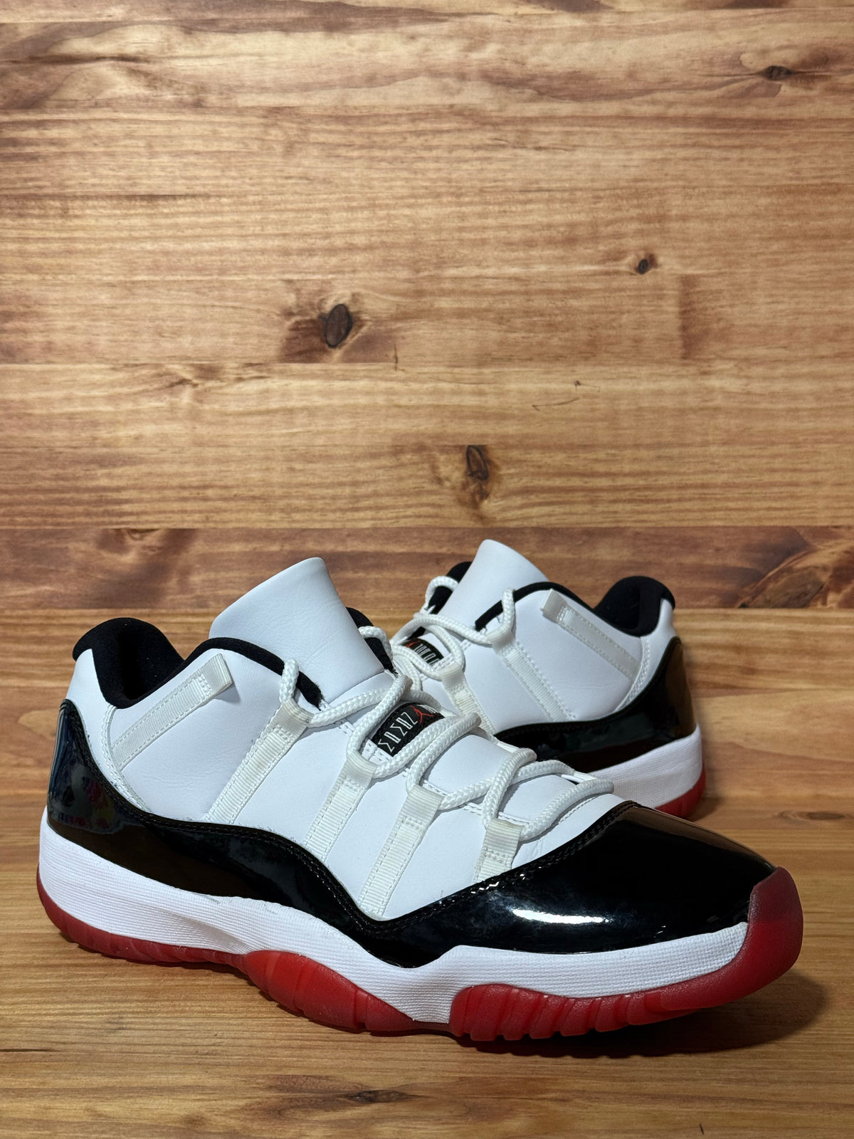 Jordan 11 Retro Low Concord Bred