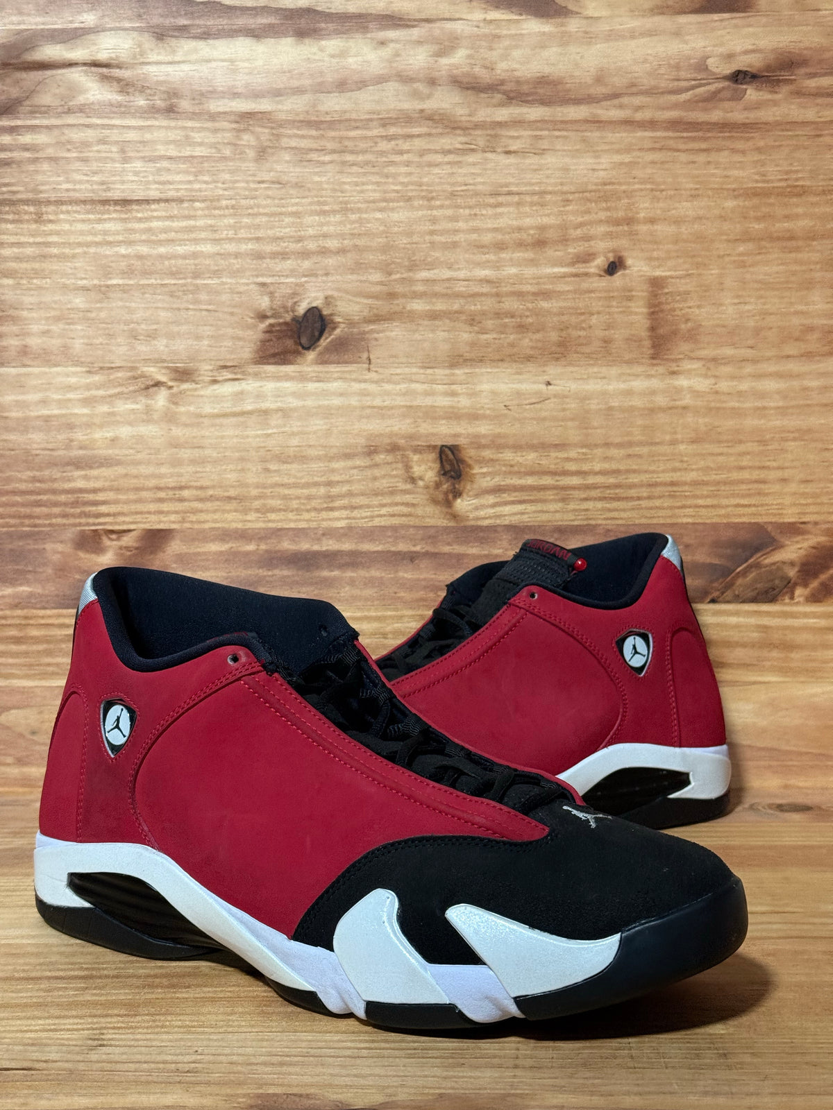 Jordan 14 Retro Gym Red Toro
