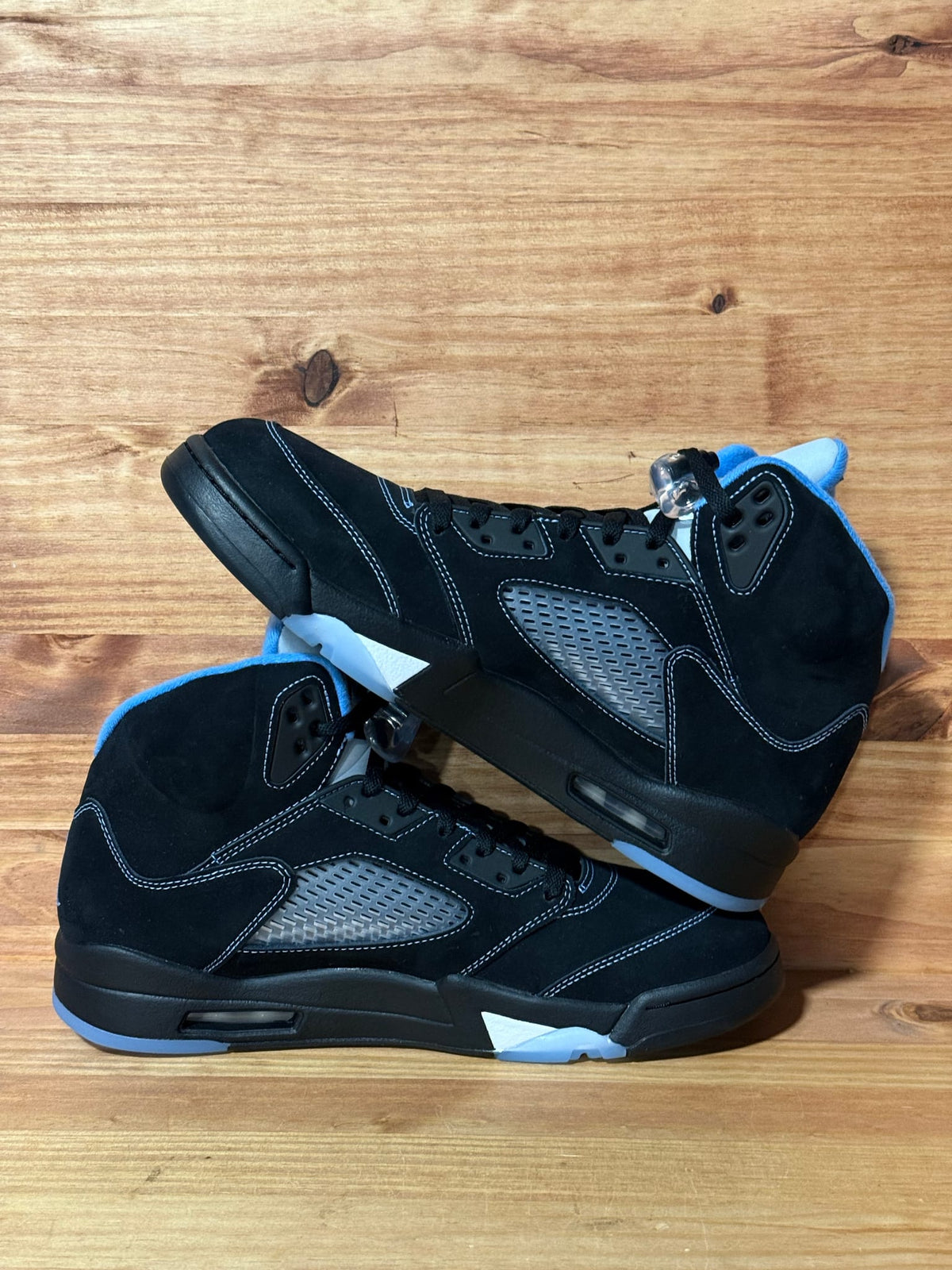 Jordan 5 Retro Black University Blue (2026) - Size 11