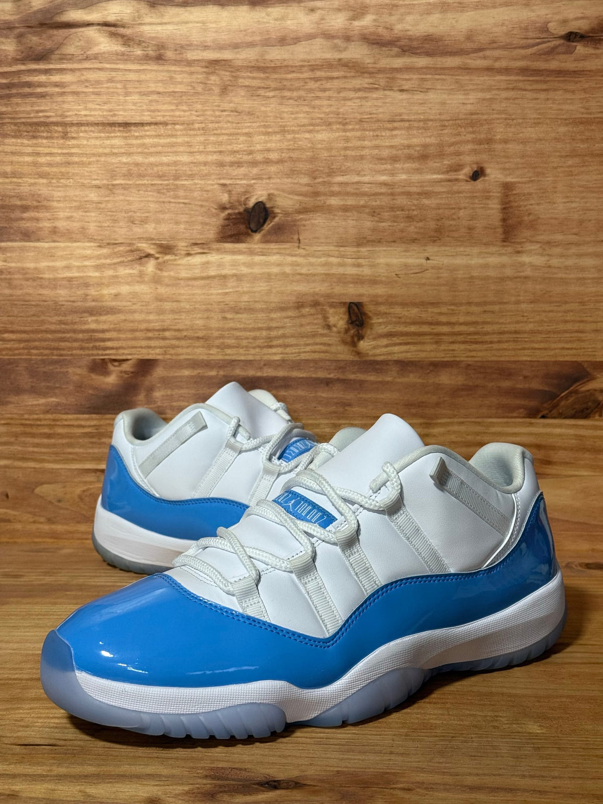 Jordan 11 Retro Low University Blue (2026) - Size 13