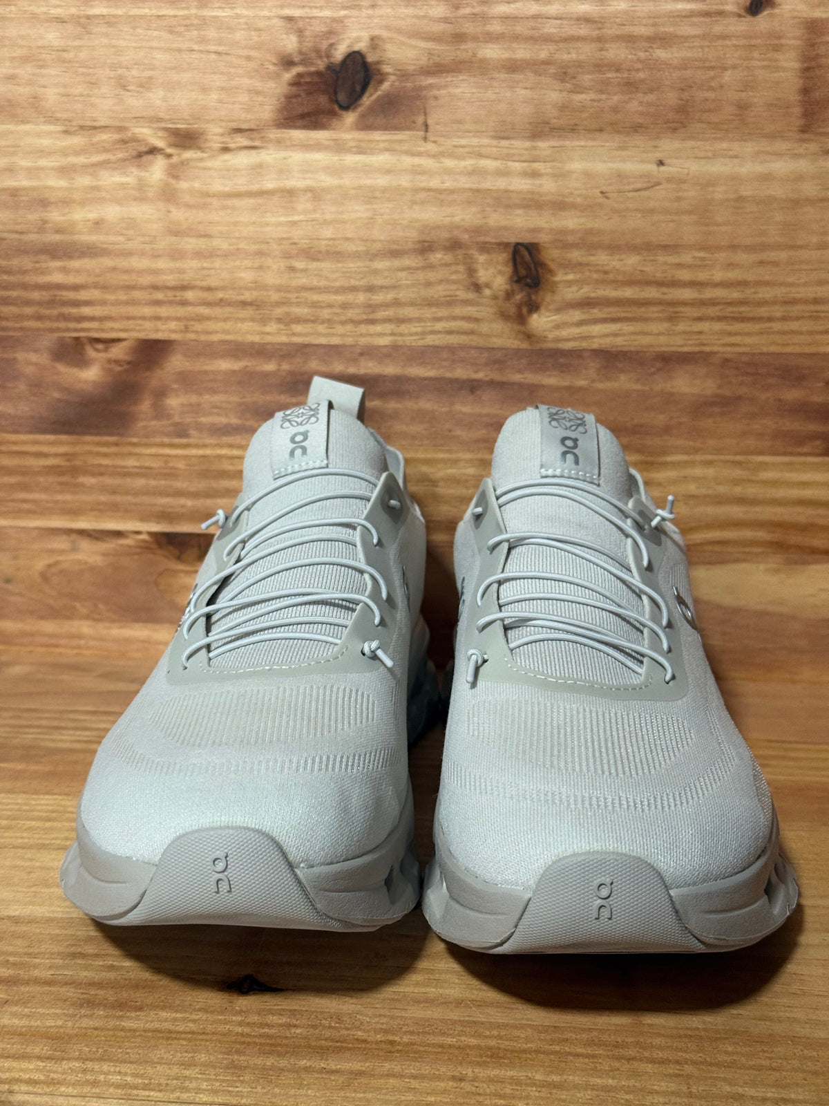 On Running Cloudtilt Loewe Sand