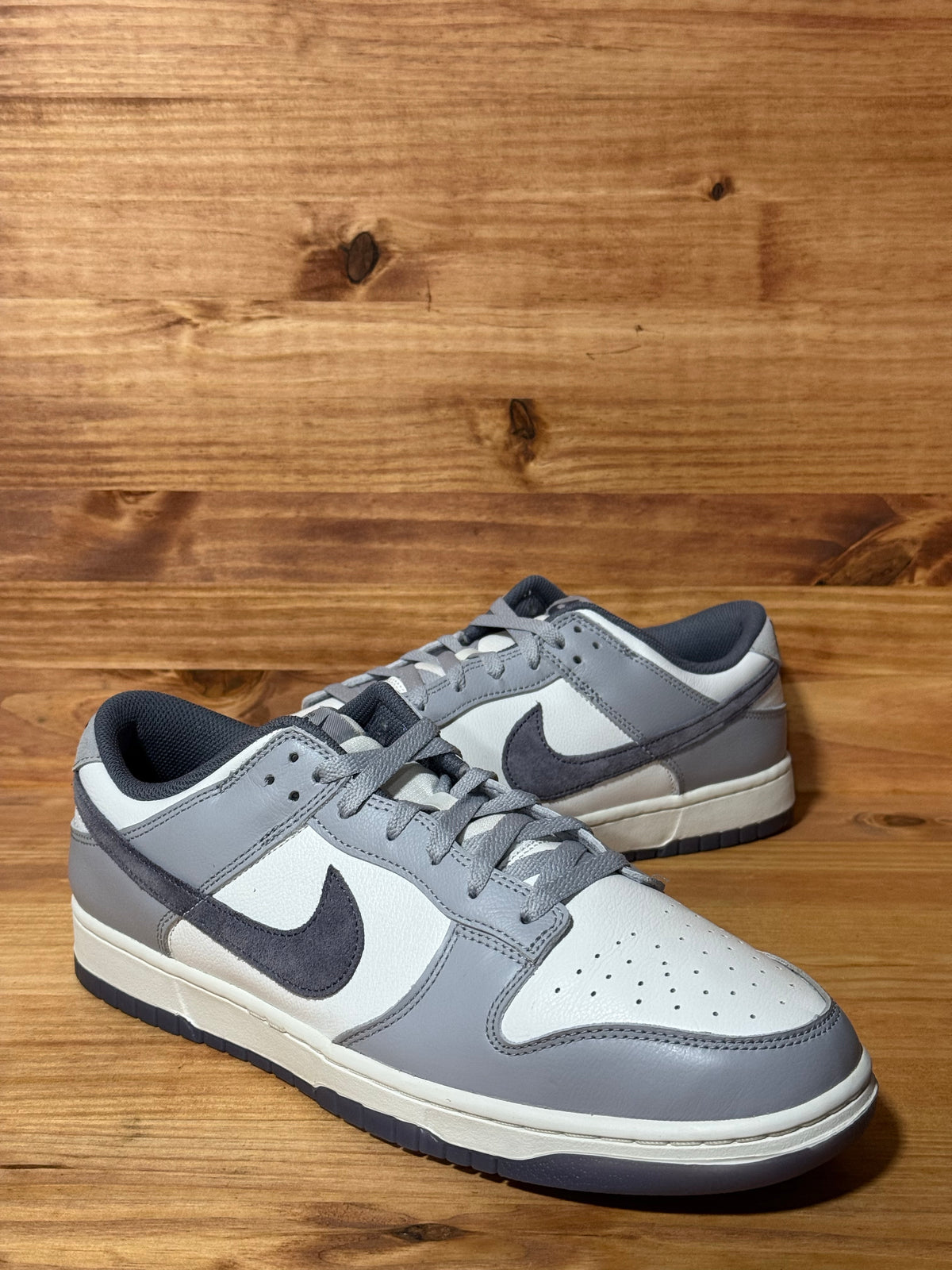 Nike Dunk Low SE Light Carbon - Size 13