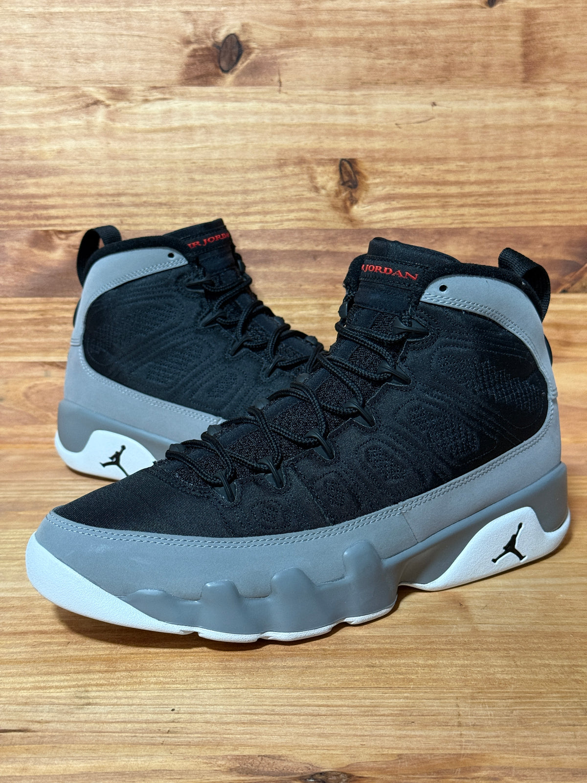 Jordan 9 Retro Particle Grey