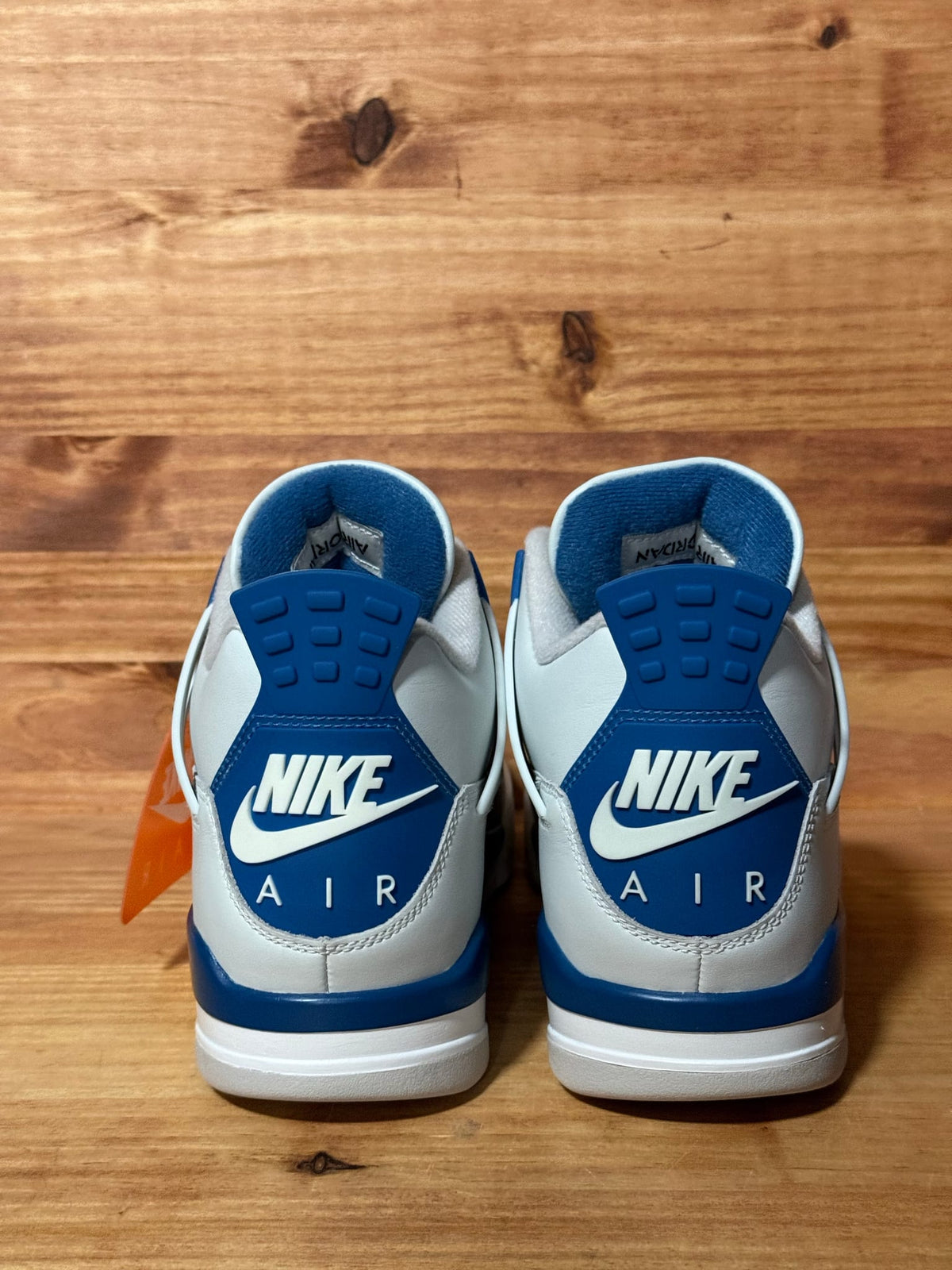 Jordan 4 Retro Military Blue (2024) - Size 9