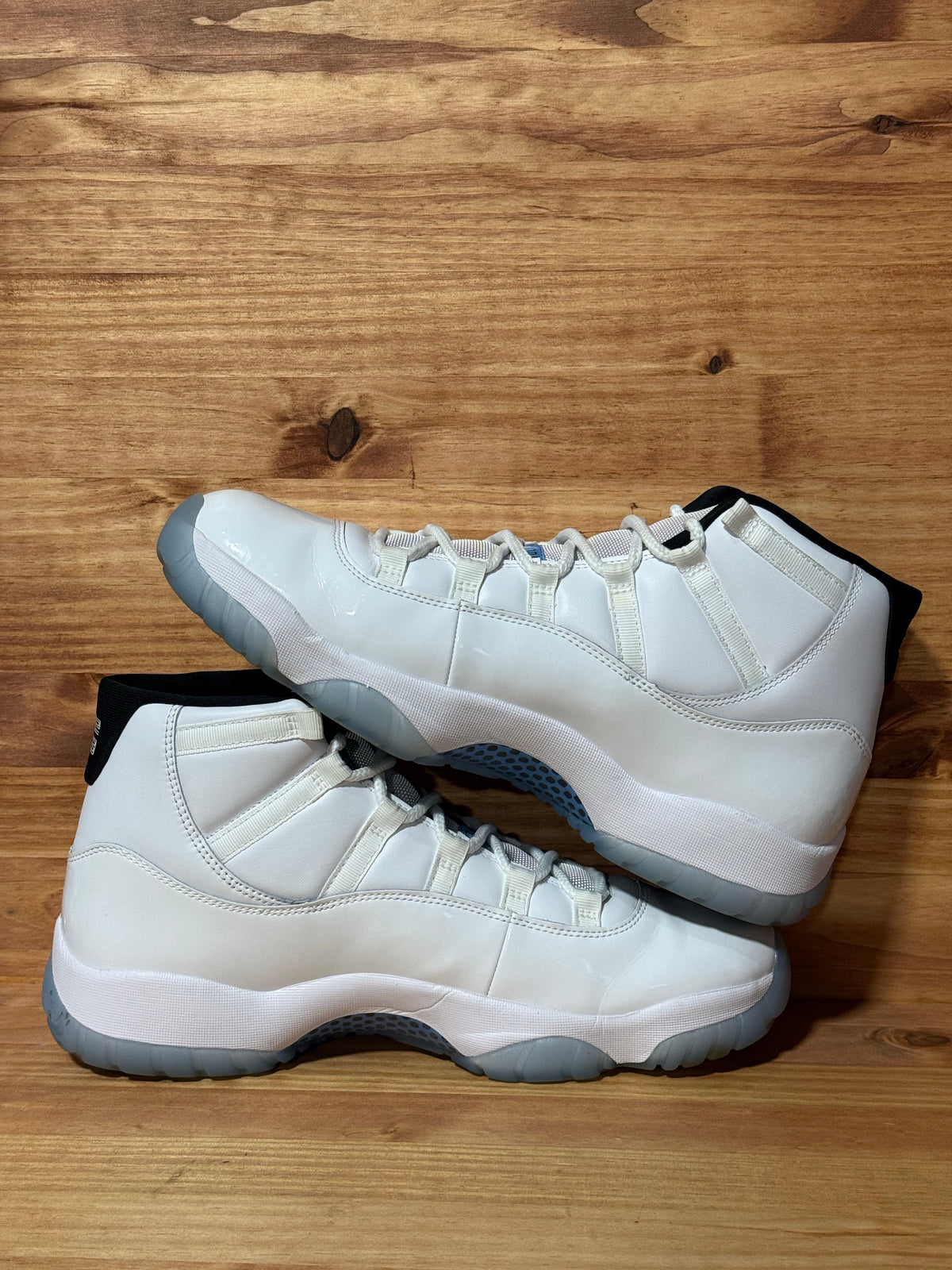 Jordan 11 Retro Legend Blue (2024)