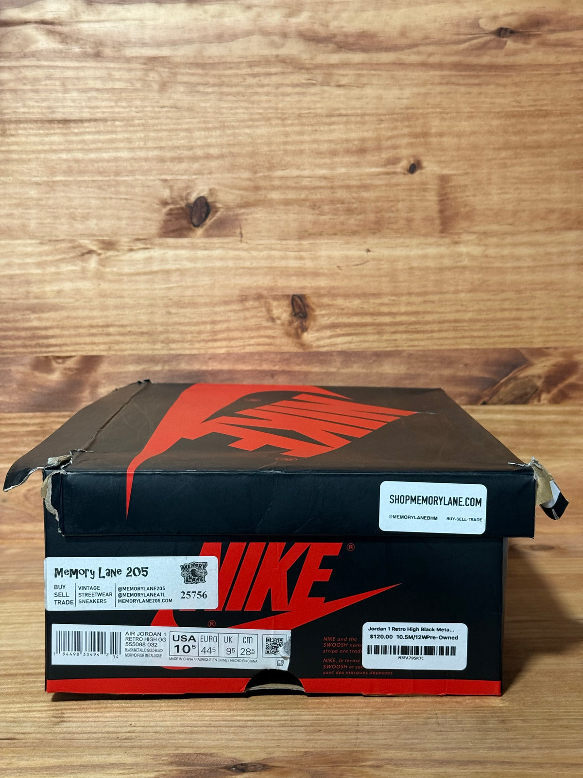 Jordan 1 Retro High Black Metallic Gold (2020)