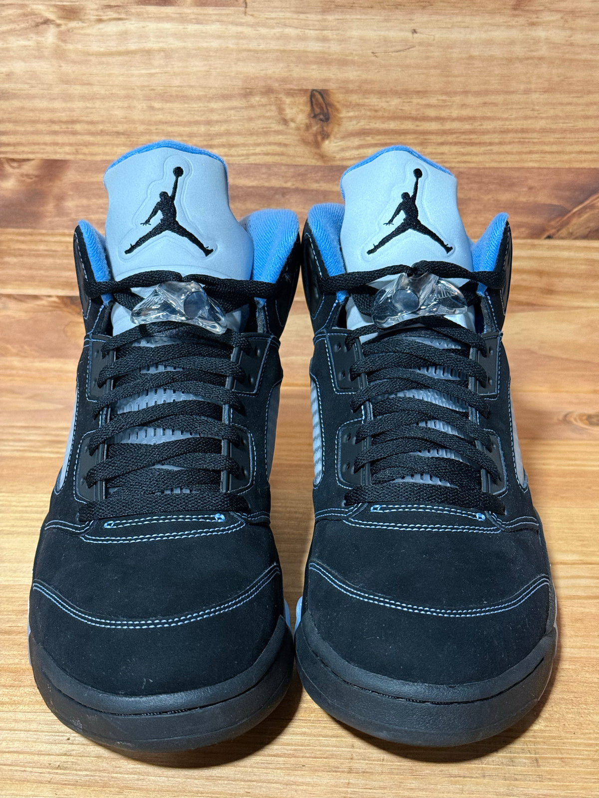Jordan 5 Retro Black University Blue (2026)