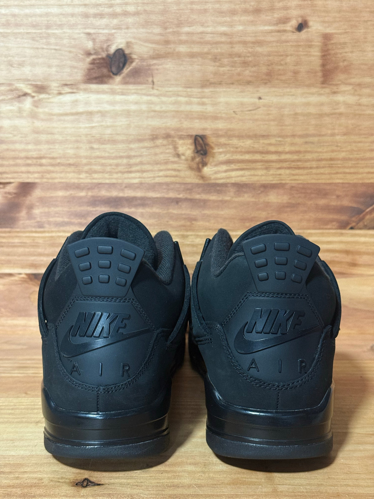 Jordan 4 Retro Black Cat (2025)