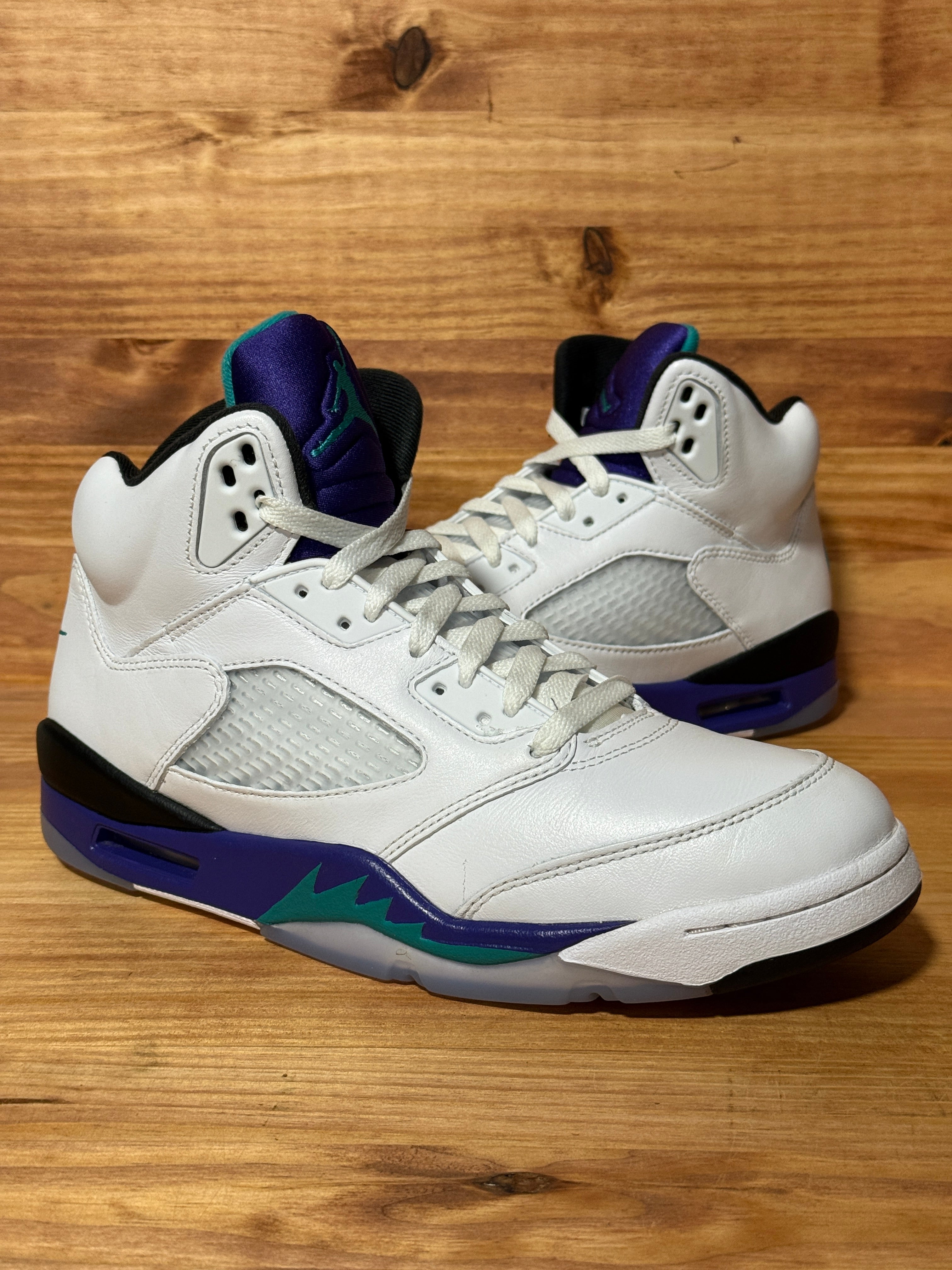Jordan 5 Retro Grape (2025)