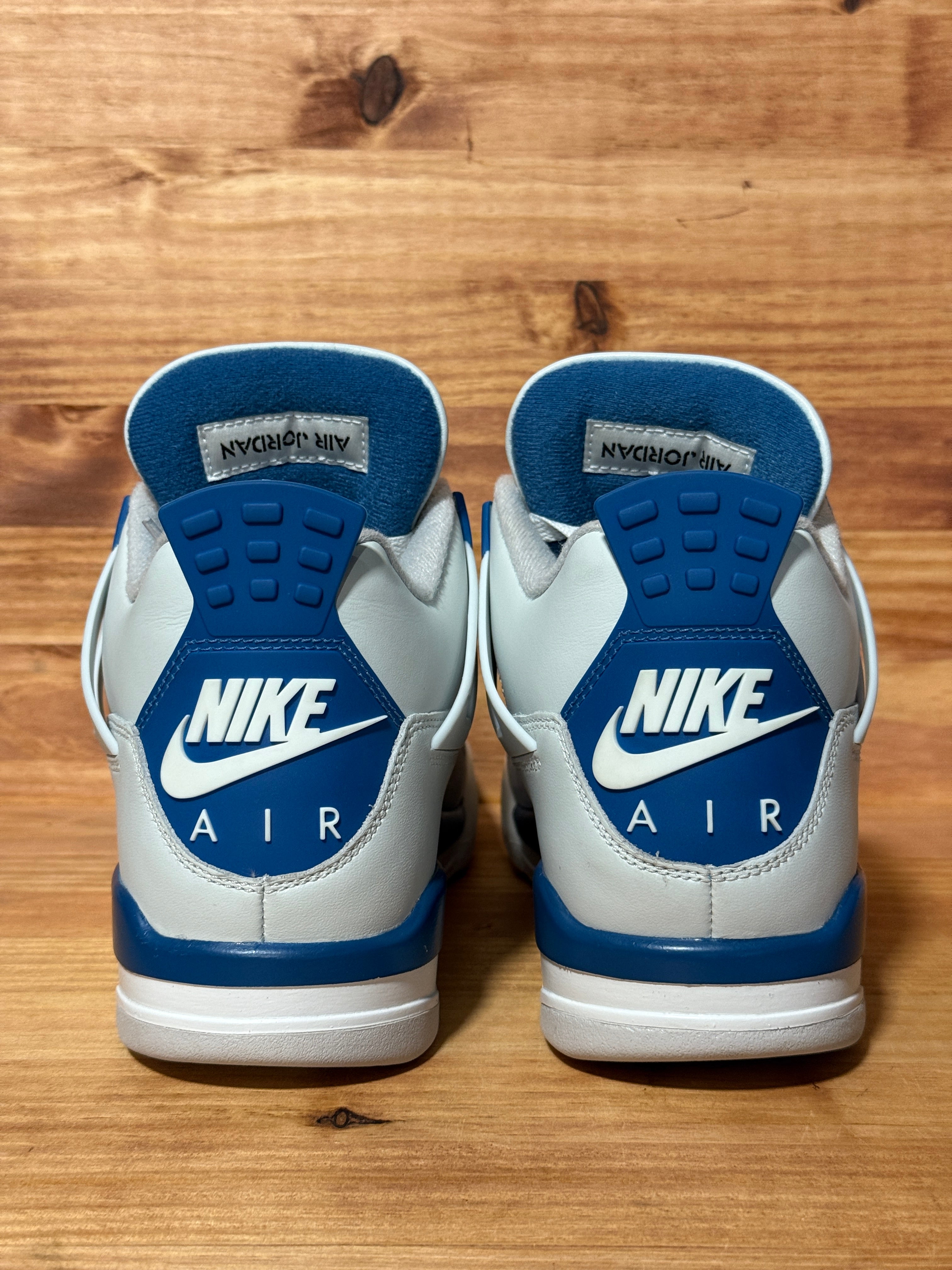 Jordan 4 Retro Military Blue (2024)