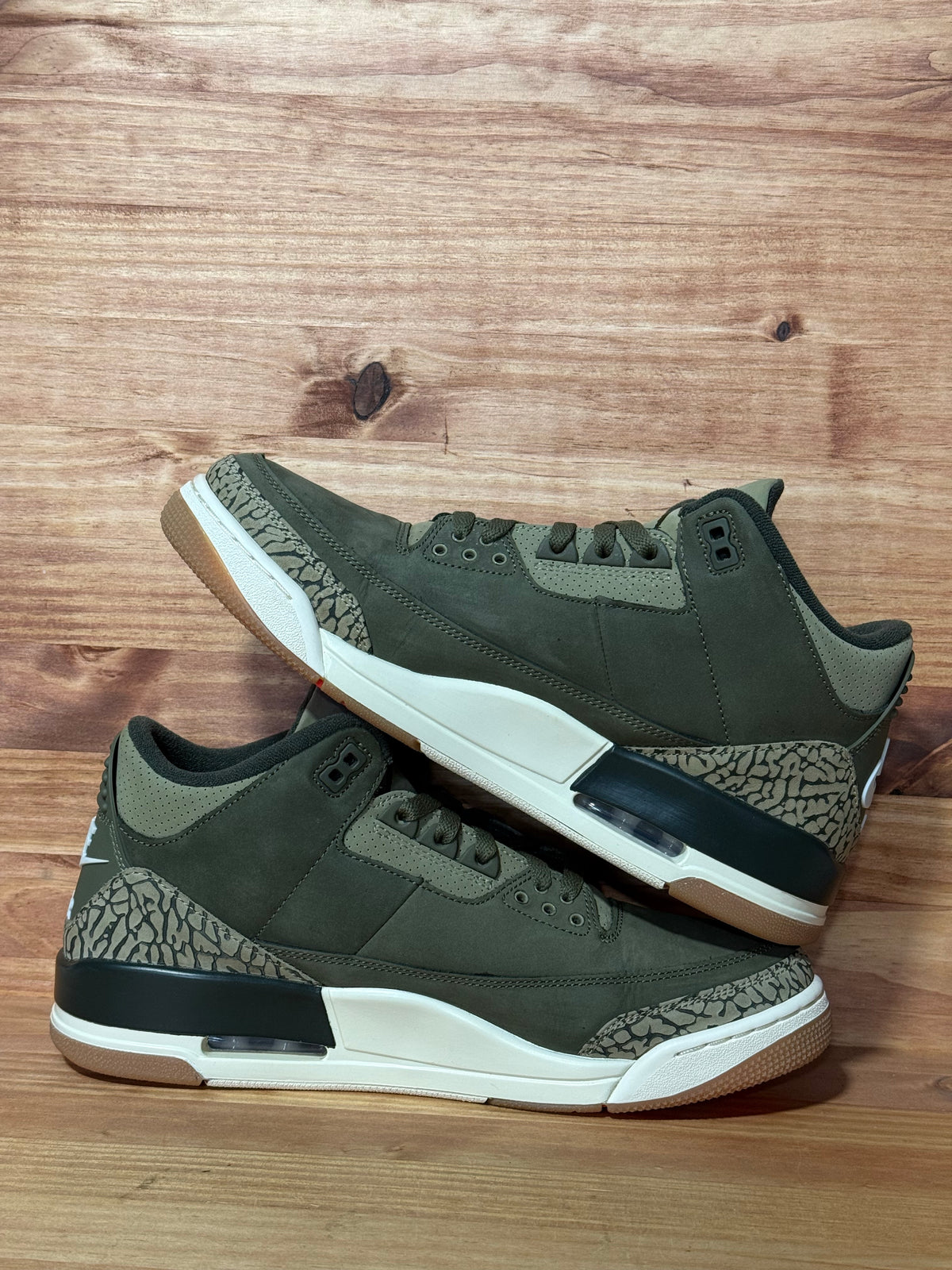 Jordan 3 Retro Family Affair