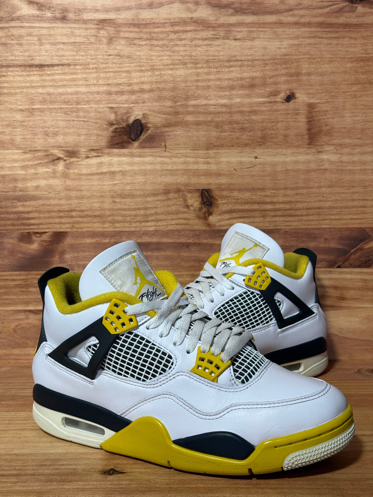 Jordan 4 Retro Vivid Sulfur (Women's)