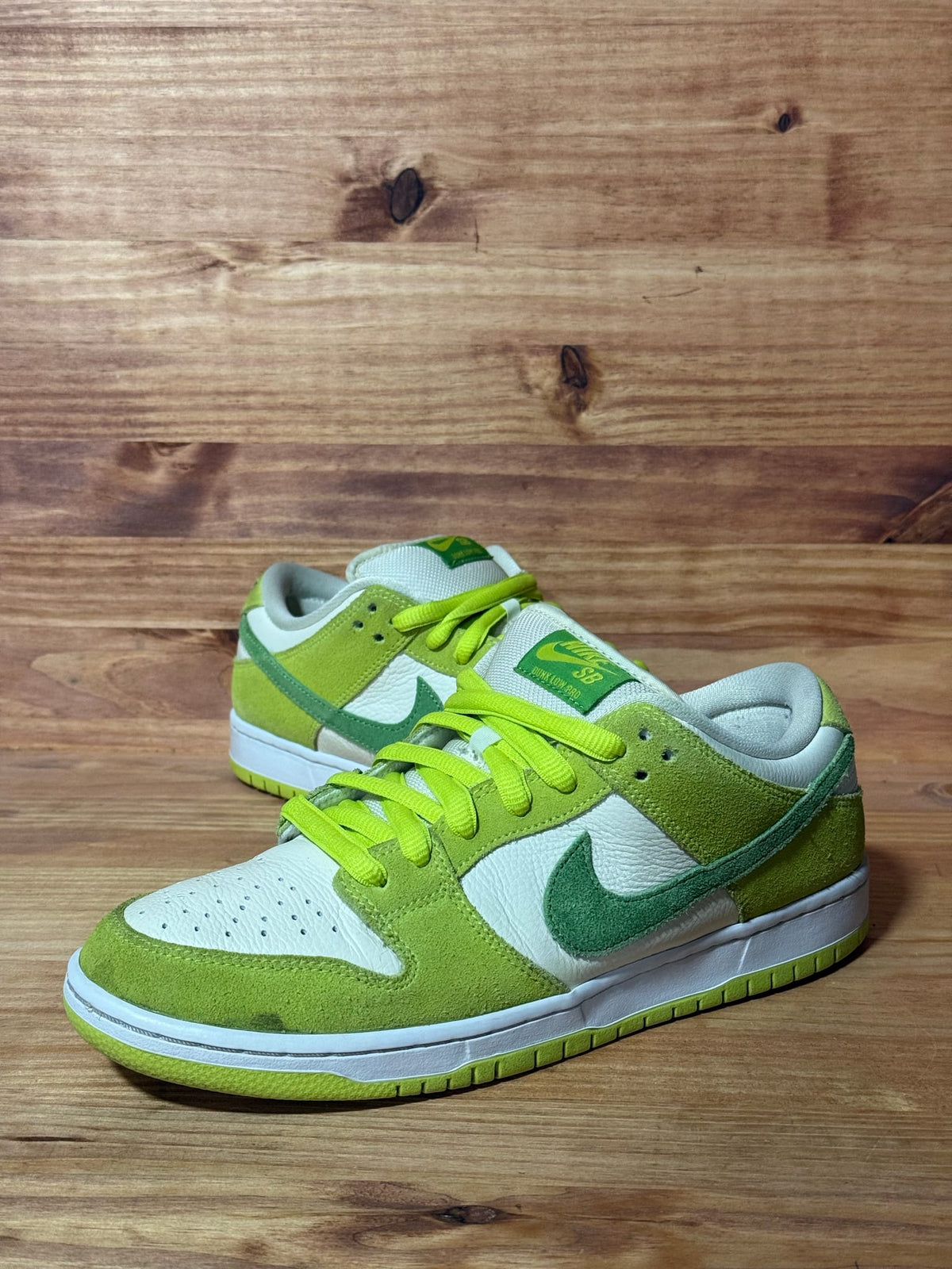 Nike SB Dunk Low Green Apple - Size 9.5