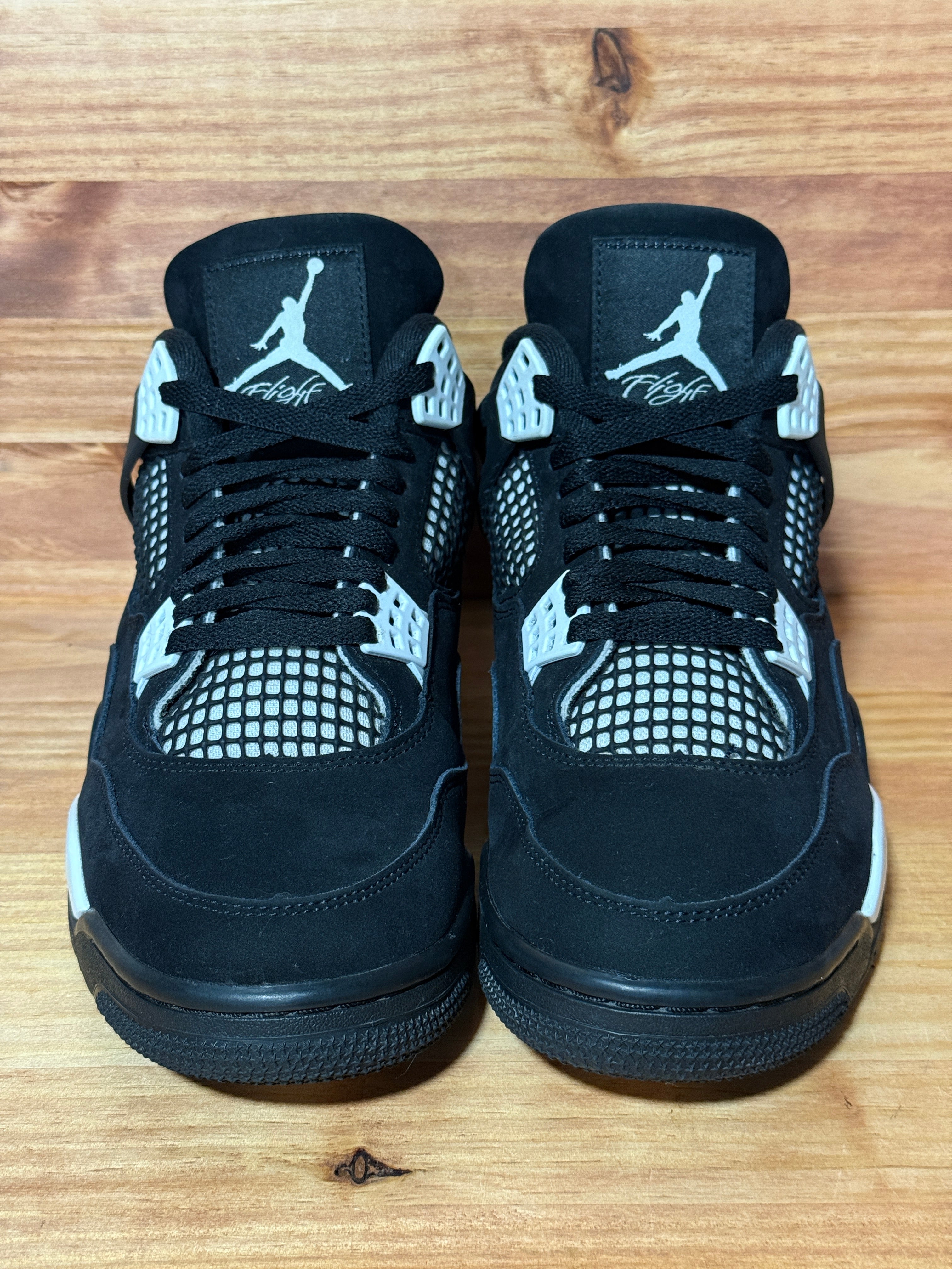Jordan 4 Retro White Thunder