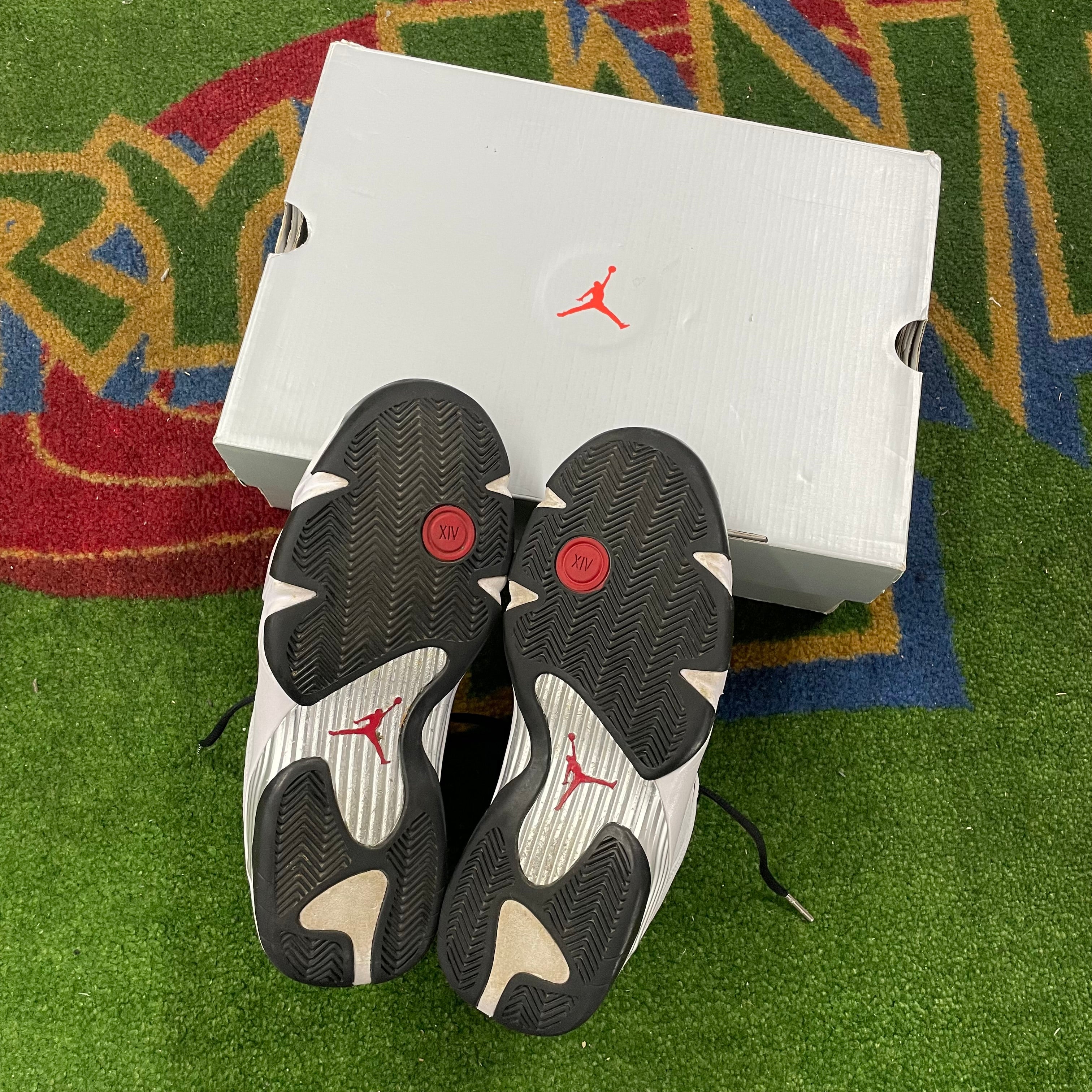 Jordan 14 “Black Toe” Size 9