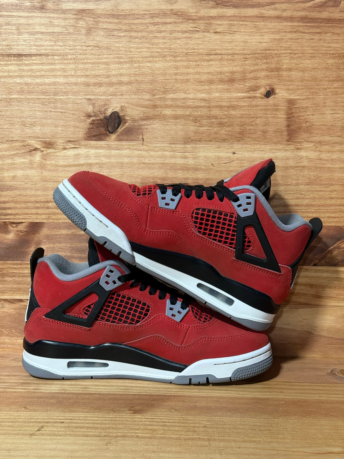 Jordan 4 Retro Toro Bravo (2026) (GS) - Size 7Y