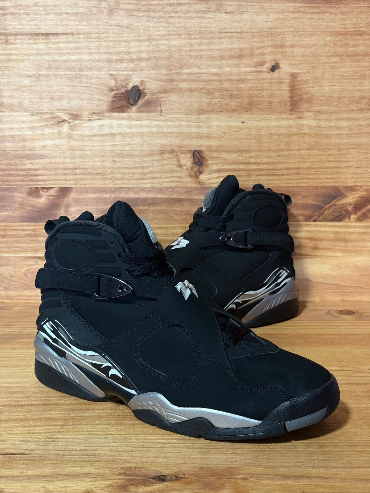 Jordan 8 Retro Chrome (2026) - Size 10.5