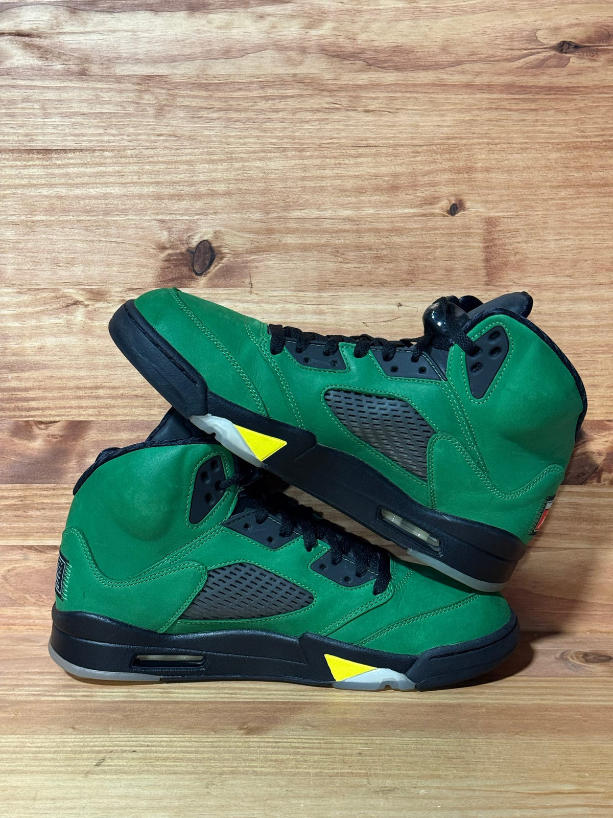 Jordan 5 Retro SE Oregon - Size 11.5