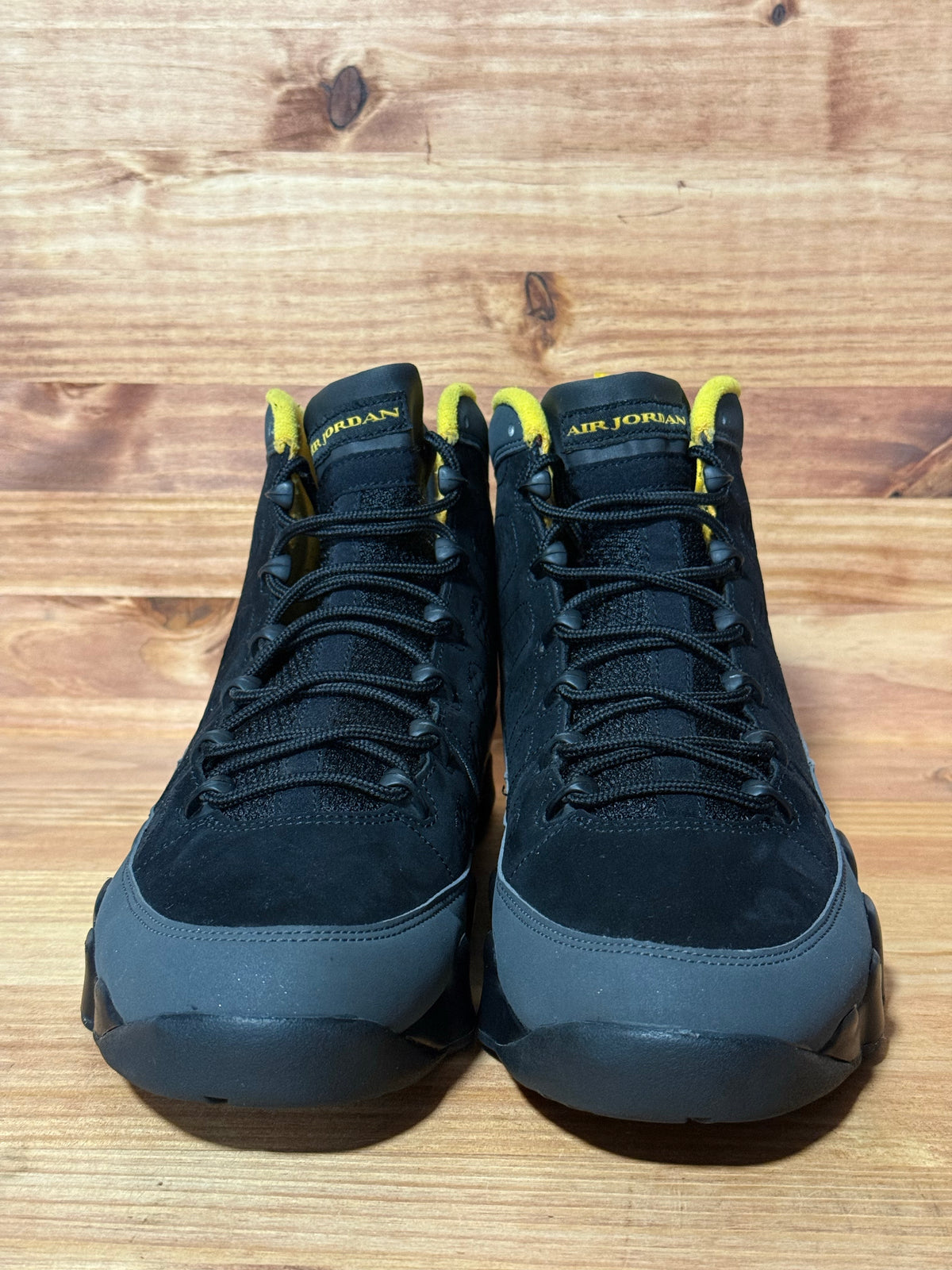 Jordan 9 Retro Dark Charcoal University Gold