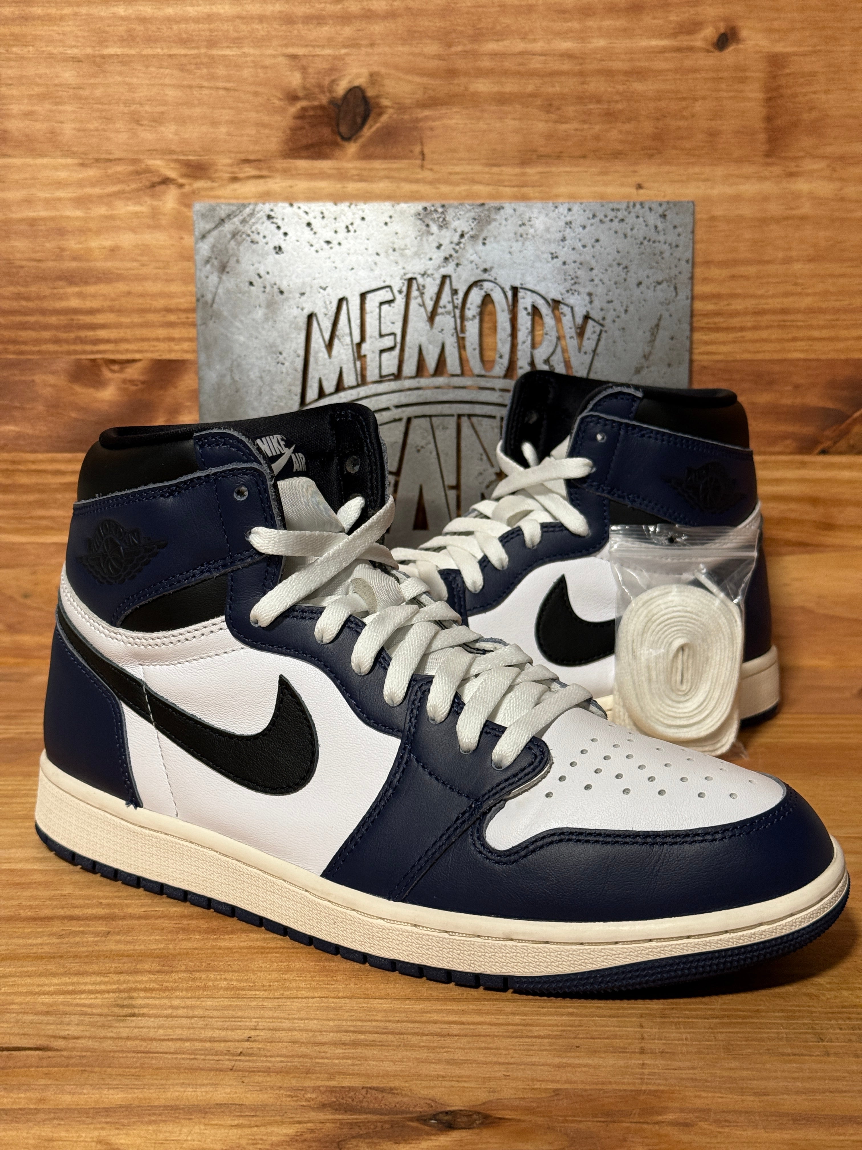 Jordan 1 Retro High OG Midnight Navy
