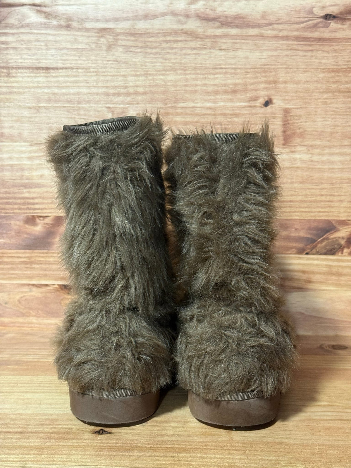 Bravest Studios Bear Claw Boots Brown - Size 10