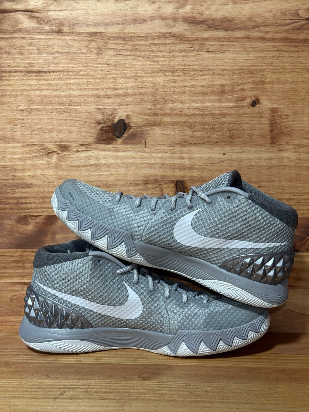 Nike Kyrie 1 Wolf Grey