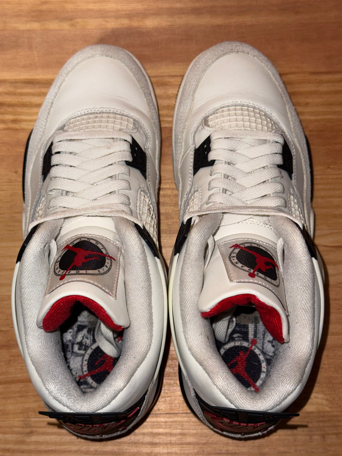 Jordan 4 Retro Flight Club