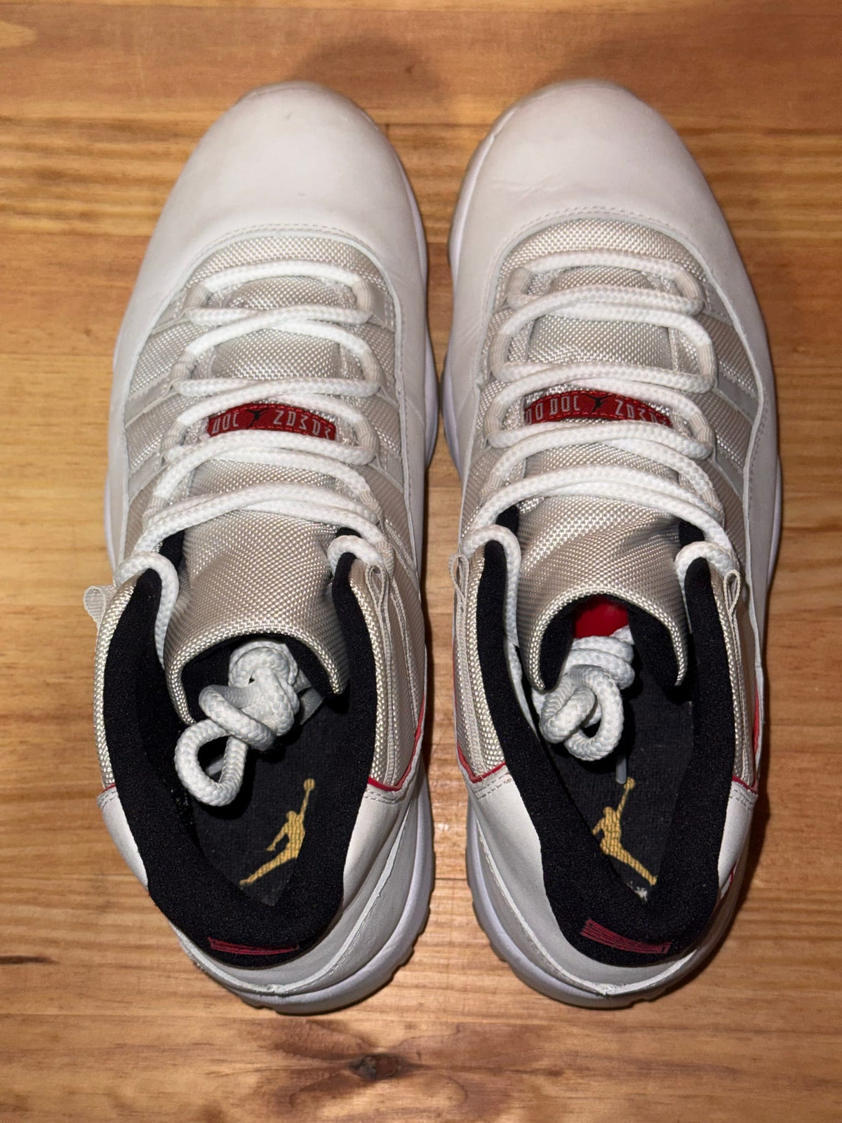 Jordan 11 Retro Platinum Tint - Size 11.5
