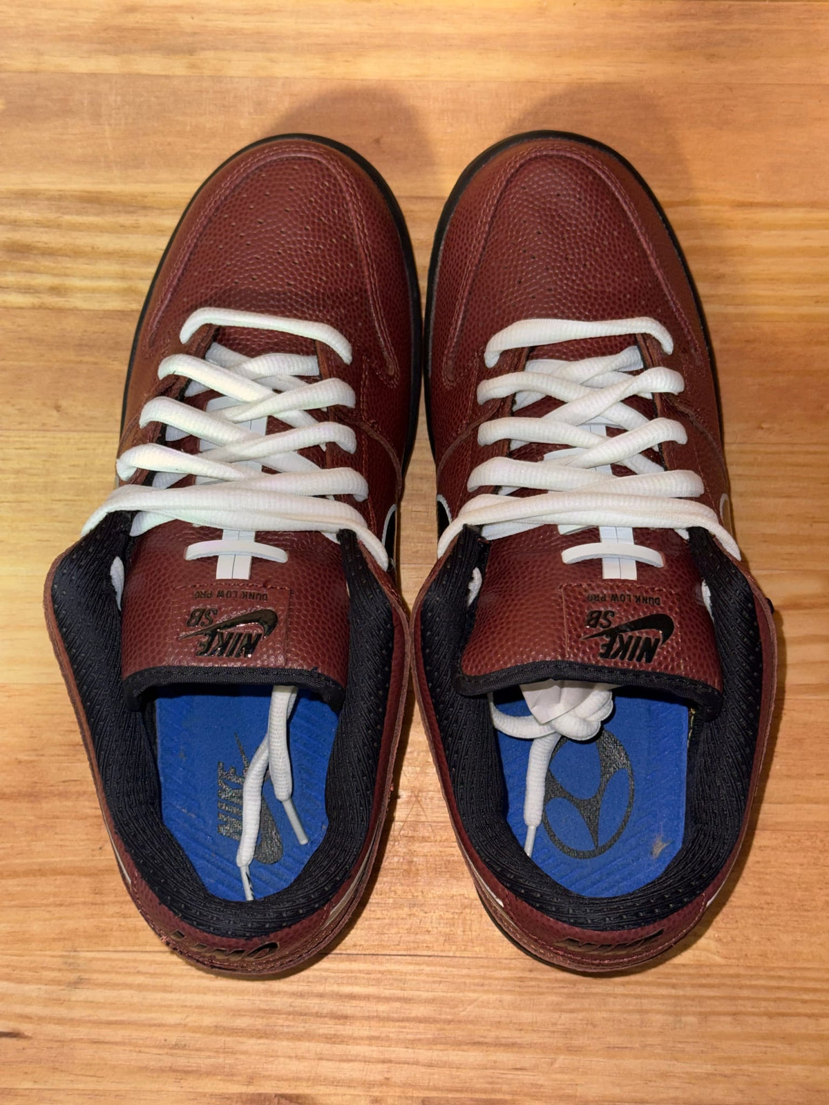 Nike SB Dunk Low Limosine Skateboards - Size 9.5
