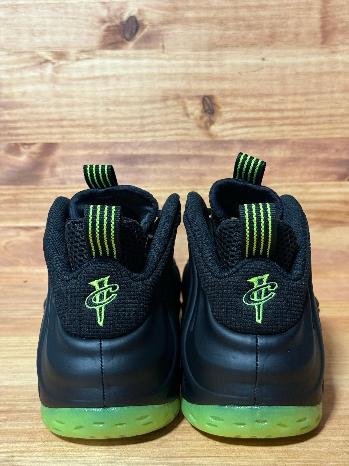 Nike Air Foamposite One Black Volt