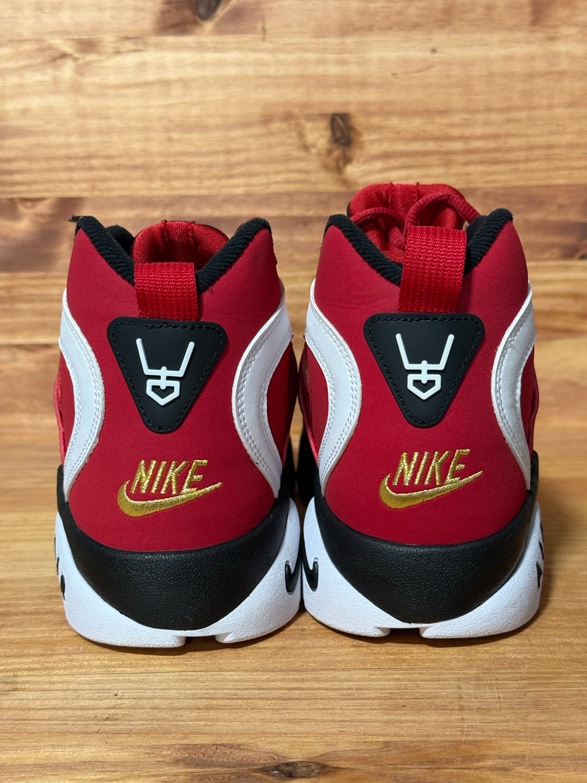 Nike Air Diamond Turf 2 Red Gold (2026)