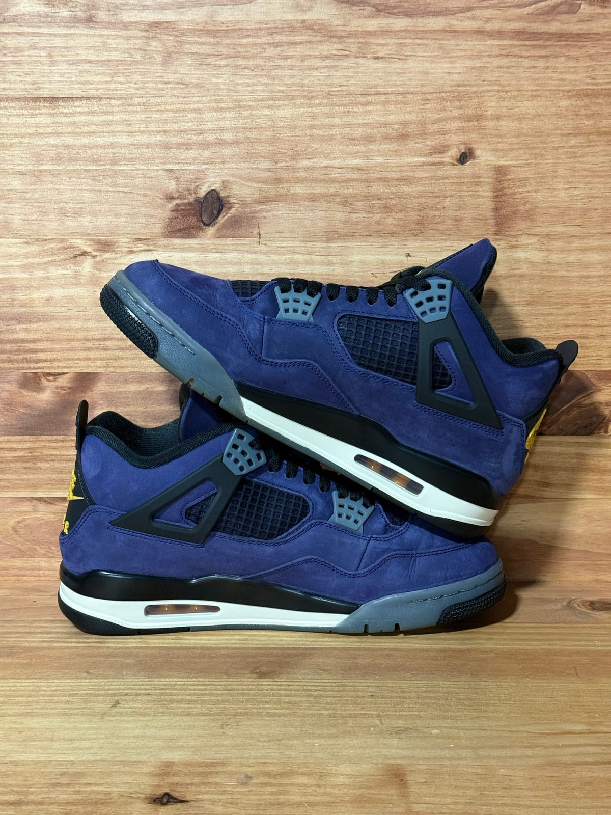 Jordan 4 Retro Lakers - Size 10