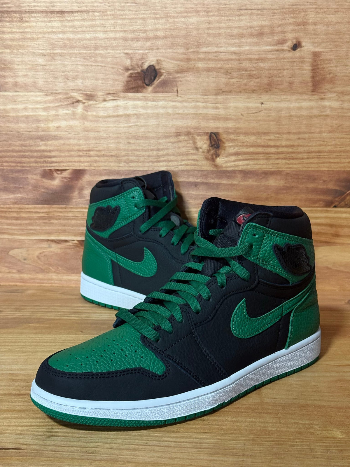 Jordan 1 Retro High Pine Green Black - Size 9.5