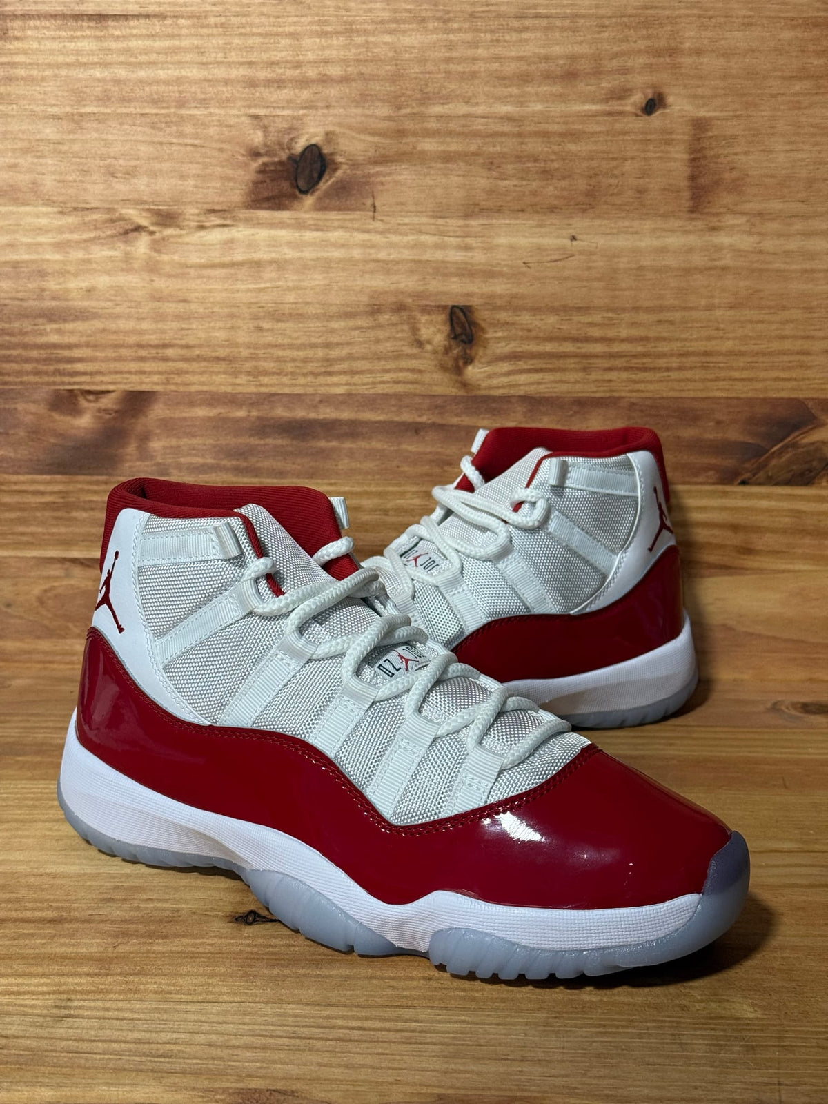Jordan 11 Retro Cherry (2022) - Size 8.5