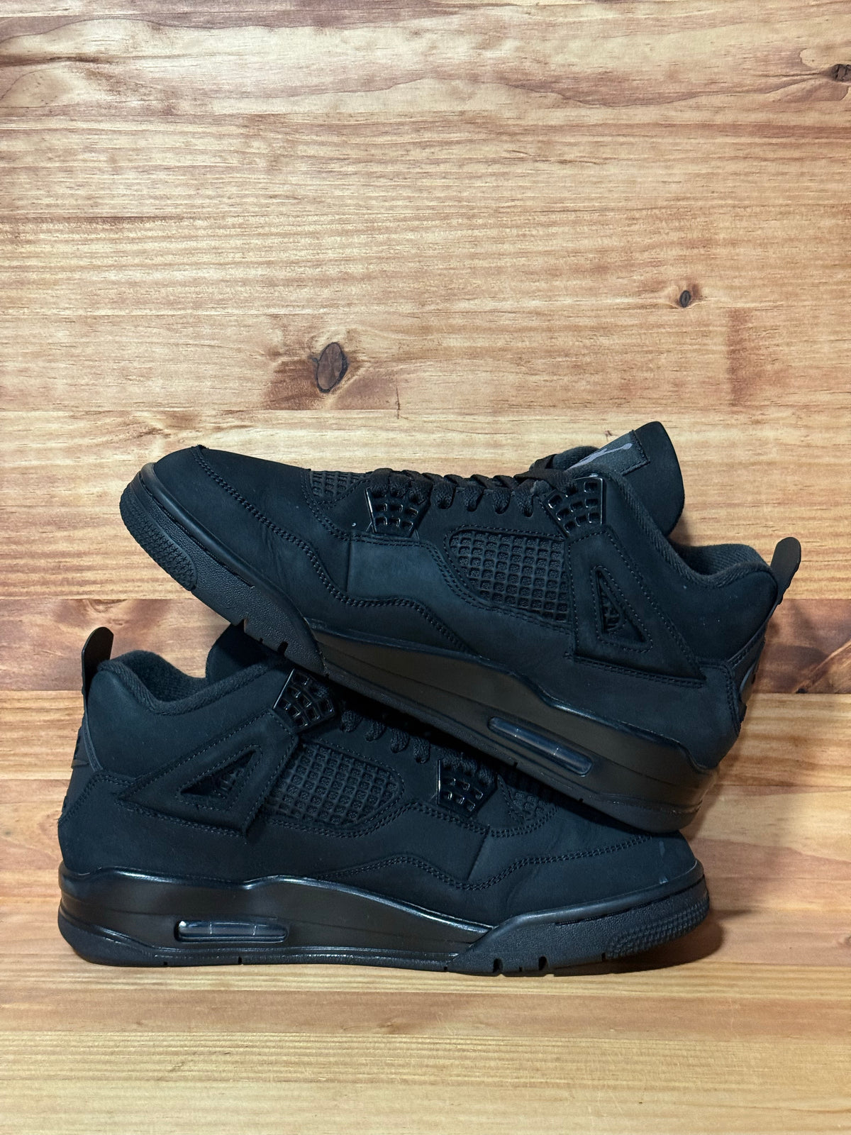 Jordan 4 Retro Black Cat (2025)